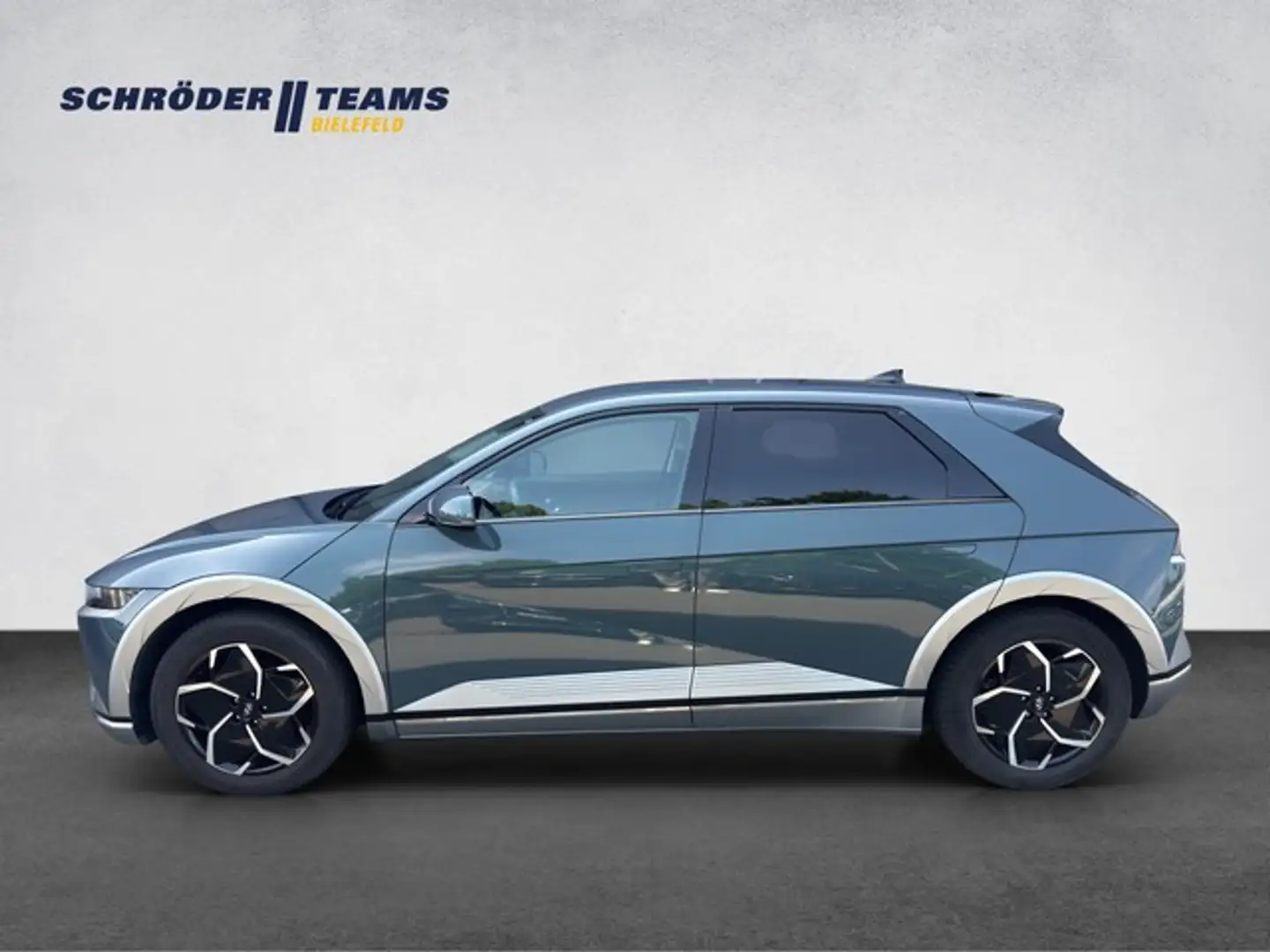 Hyundai IONIQ 6 5 Elektro 72,kWh Techniq NSCC/NAVI/LED Grau - 2