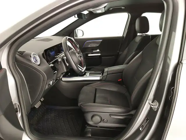 Mercedes-Benz Gla view 8