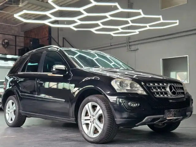 Mercedes-Benz ML 420 ML420 CDI/V8/AIRMATIC/StandHzg/AHK/Kamera/TÜV
