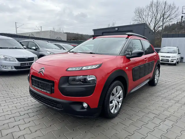 Citroen C4 Cactus Feel 1,2 60 kW  / Kamera / Klima
