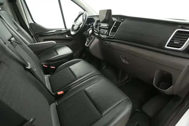 Ford Transit Custom view 23
