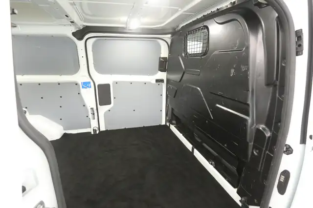 Ford Transit Custom view 25