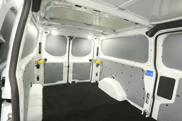 Ford Transit Custom view 24
