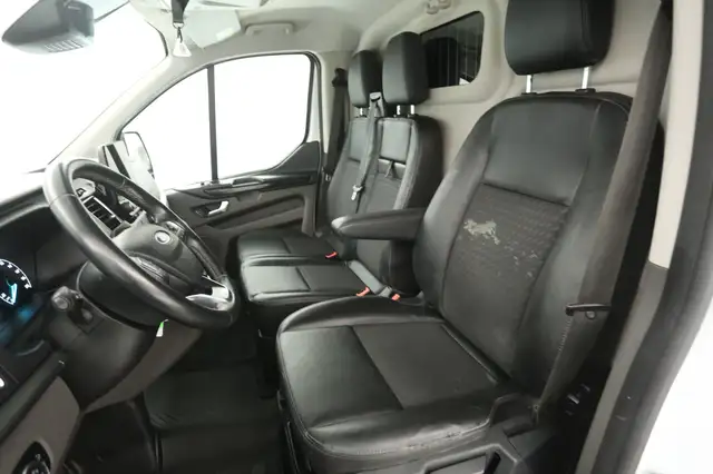 Ford Transit Custom view 10