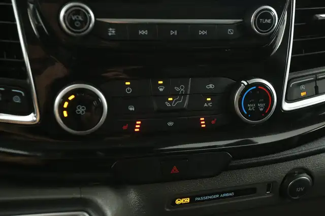 Ford Transit Custom view 16