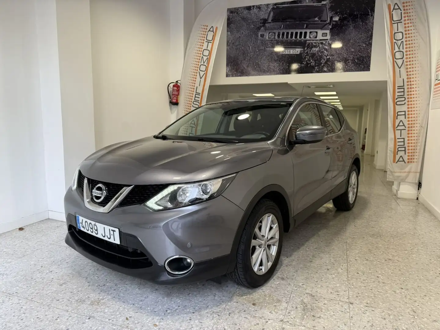Nissan Qashqai 1.2 DIG-T Visia 4x2 XTronic Gris - 2