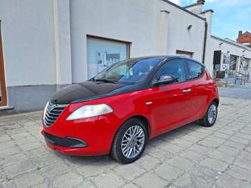 Ypsilon 1.3 Multijet Black