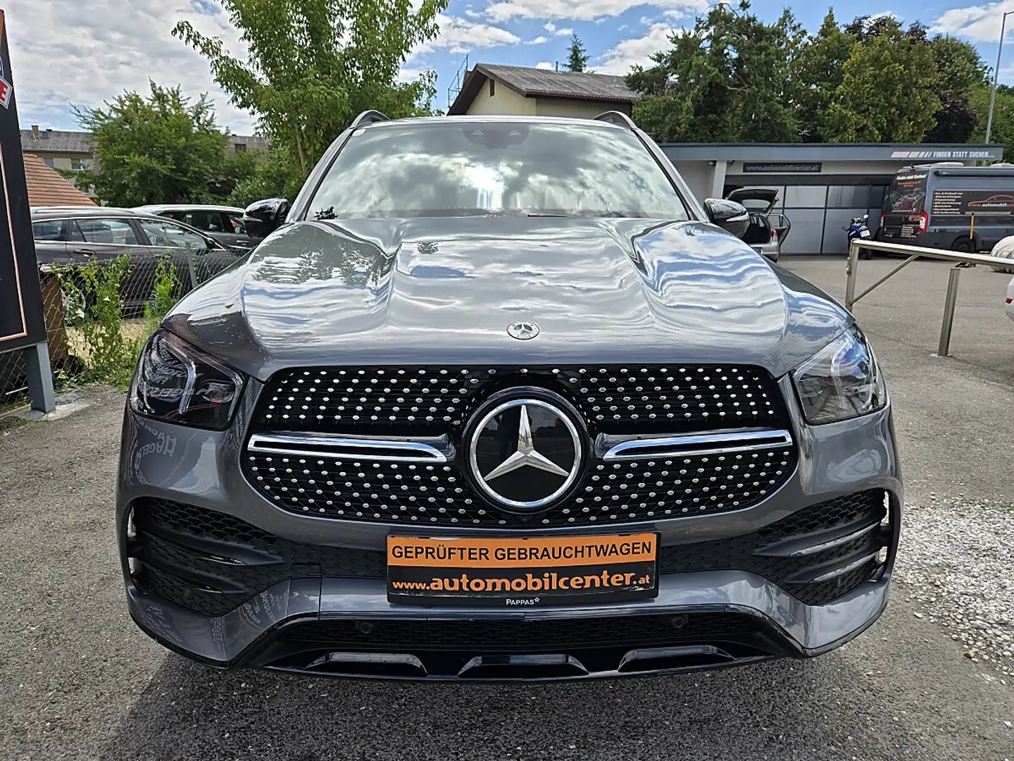 Mercedes-Benz GLE 400 d AMG Line 4Matic Silber - 2