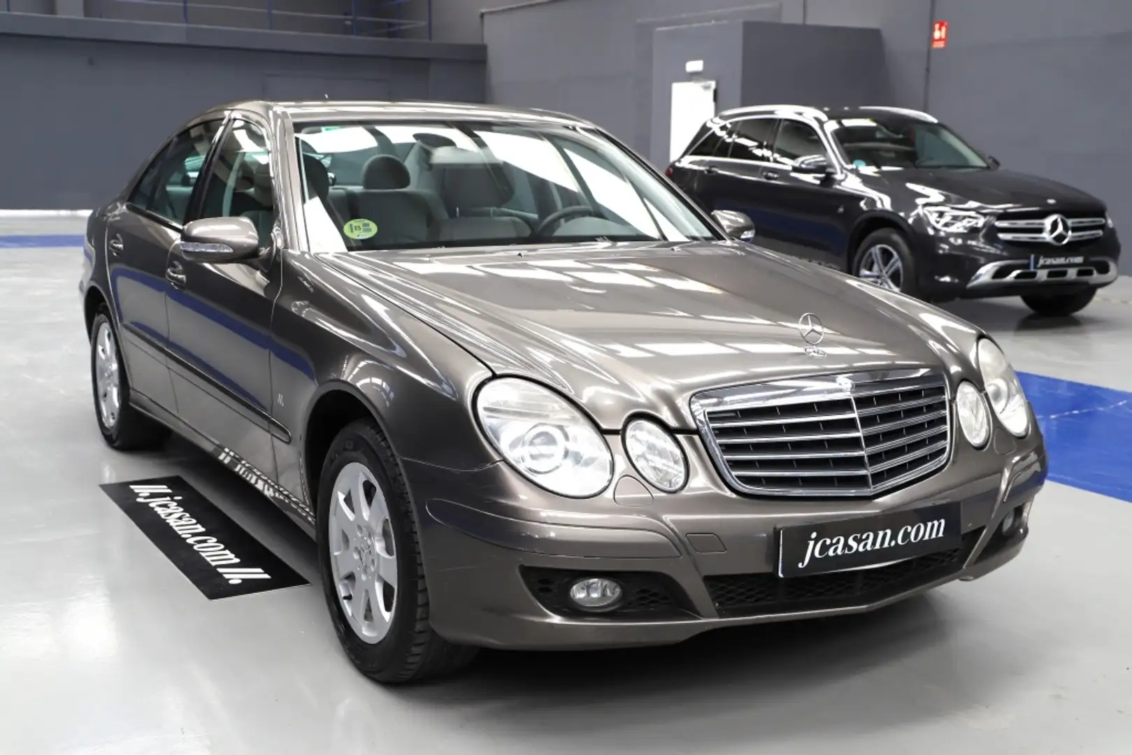Mercedes-Benz E 220 220CDI Elegance Gris - 2