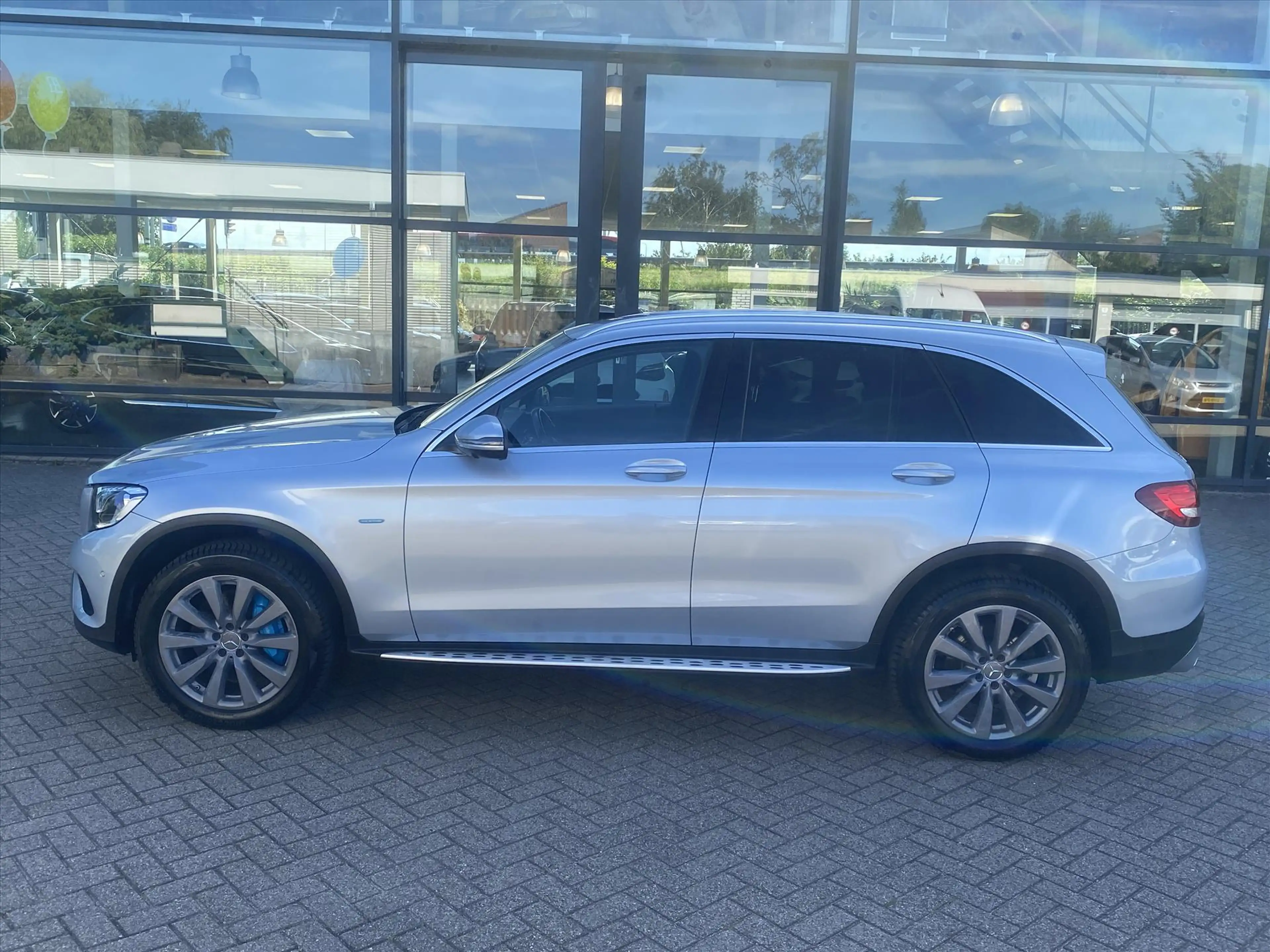 Mercedes-Benz GLC 350 e Plug-in Hybrid 320pk 4MATIC 7G-TRONIC PLUS — photo 12