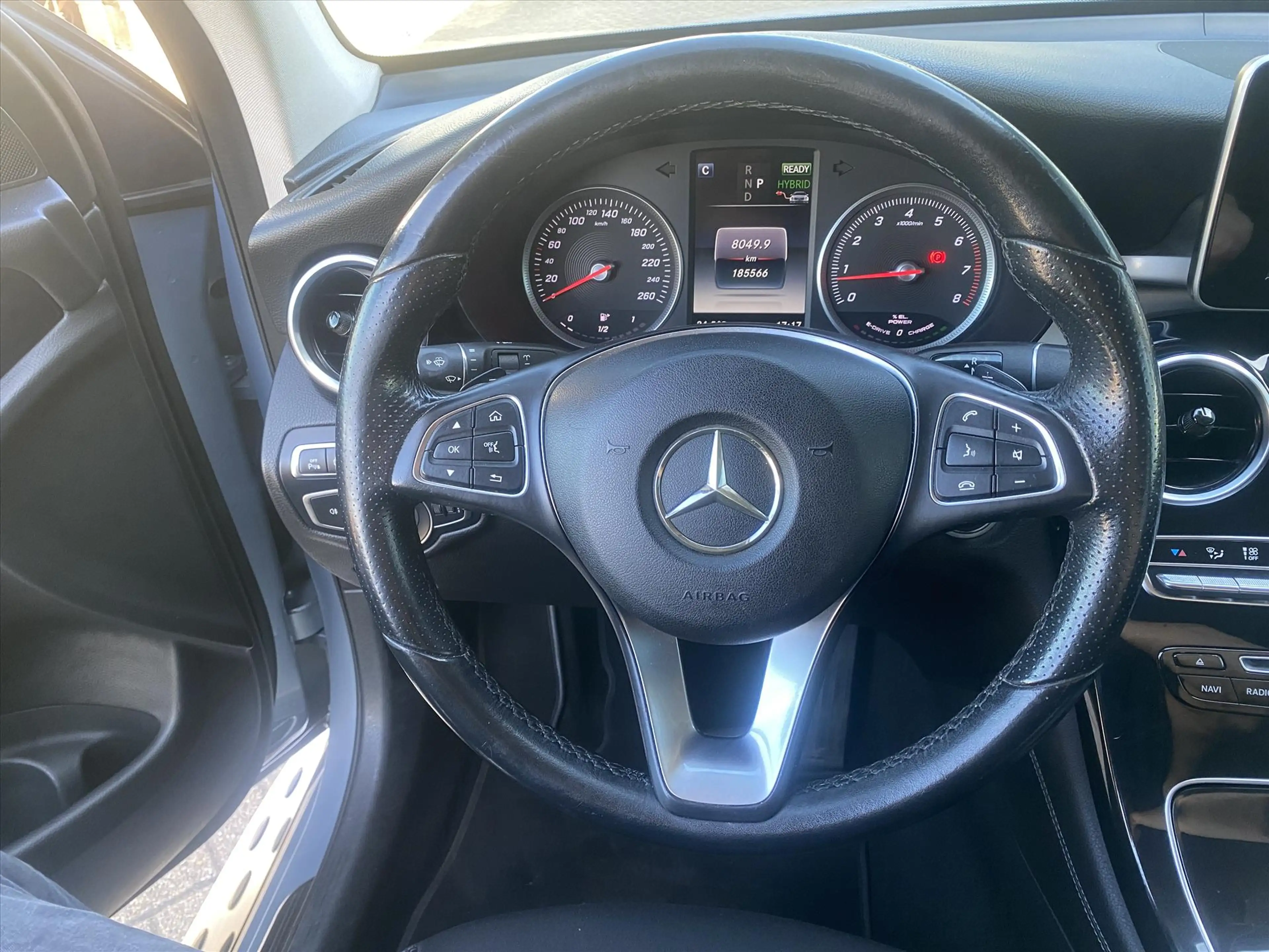 Mercedes-Benz GLC 350 e Plug-in Hybrid 320pk 4MATIC 7G-TRONIC PLUS — photo 18