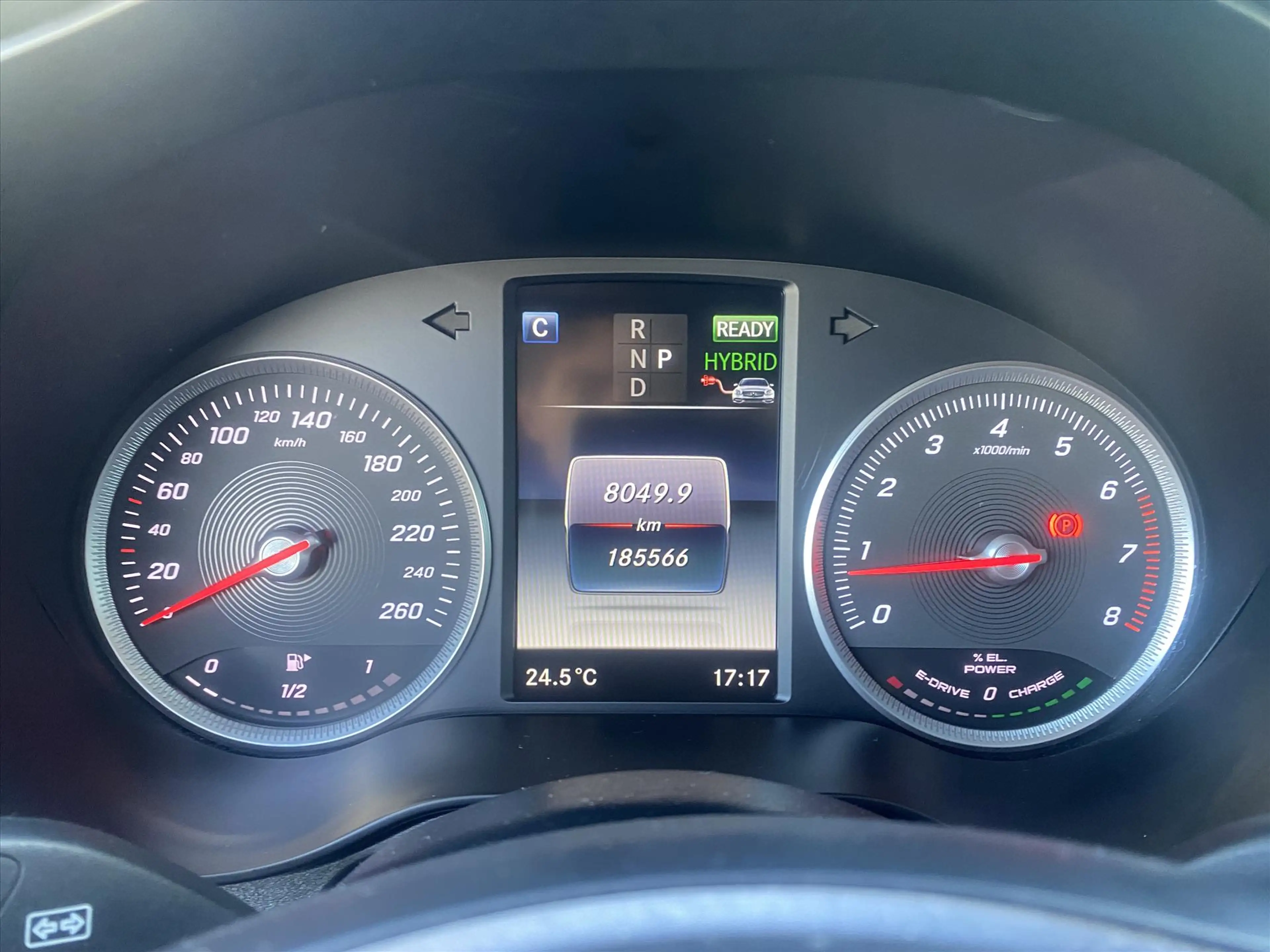 Mercedes-Benz GLC 350 e Plug-in Hybrid 320pk 4MATIC 7G-TRONIC PLUS — photo 17