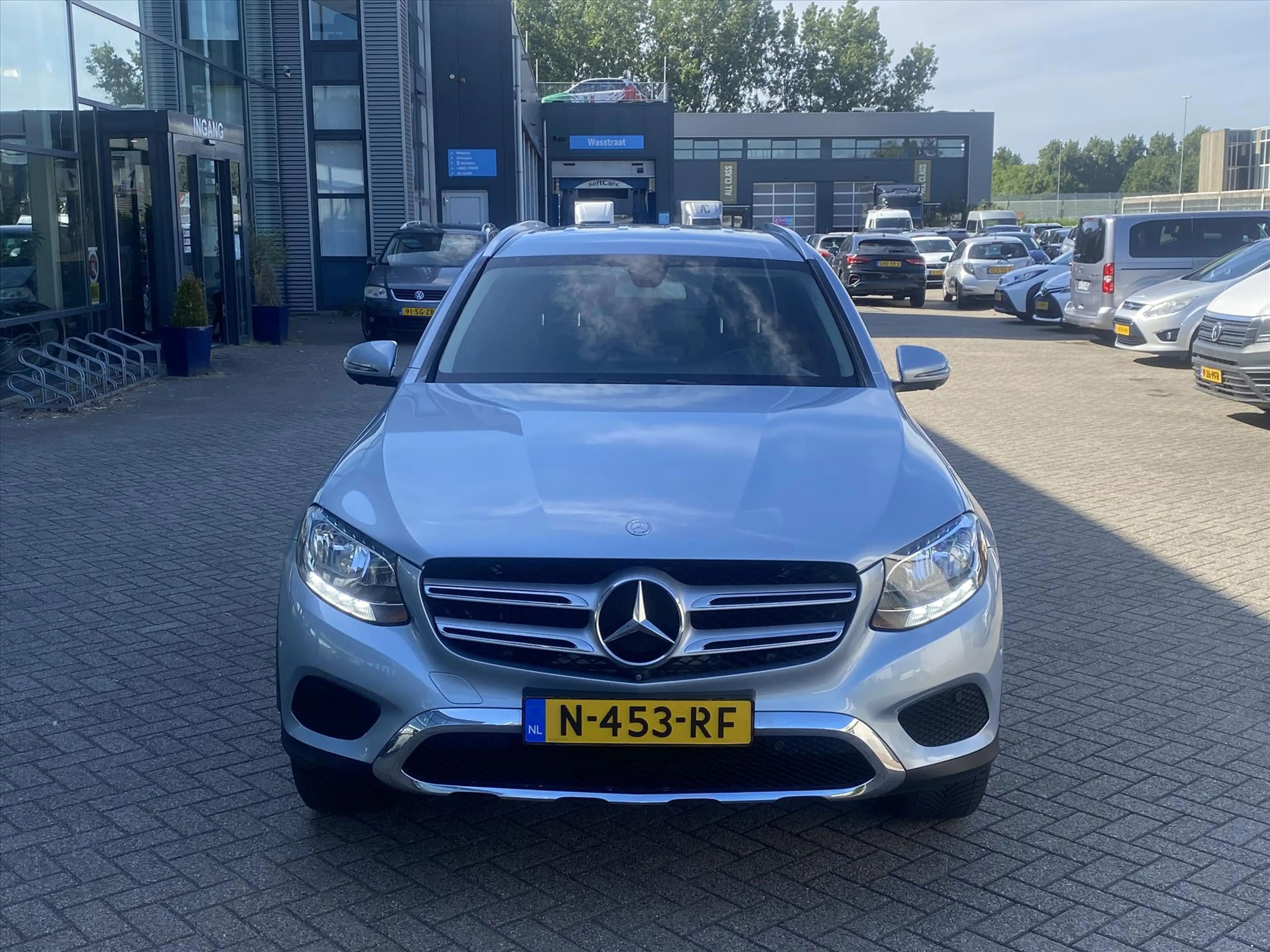 Mercedes-Benz GLC 350 e Plug-in Hybrid 320pk 4MATIC 7G-TRONIC PLUS — photo 3