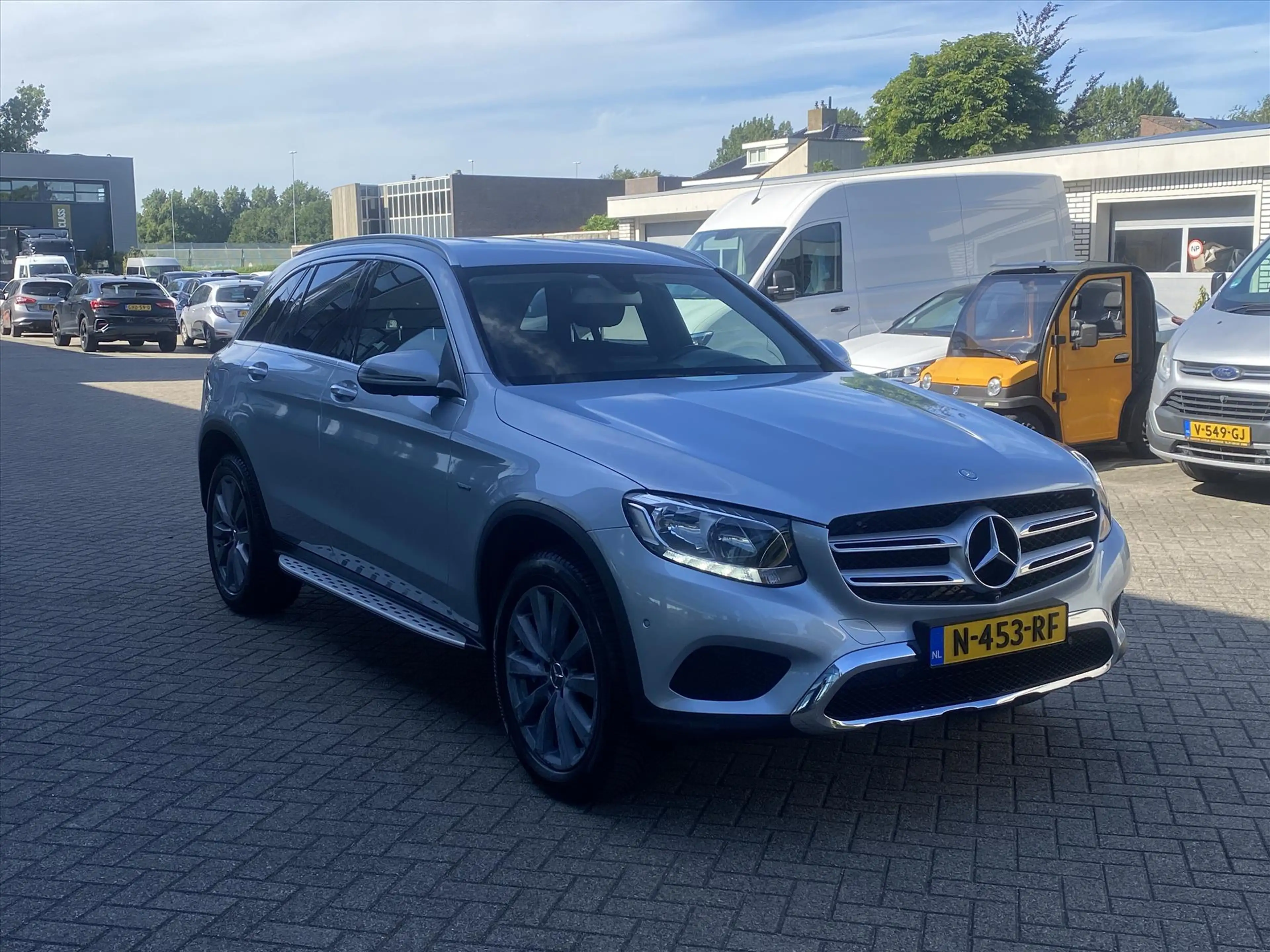 Mercedes-Benz GLC 350 e Plug-in Hybrid 320pk 4MATIC 7G-TRONIC PLUS — photo 4