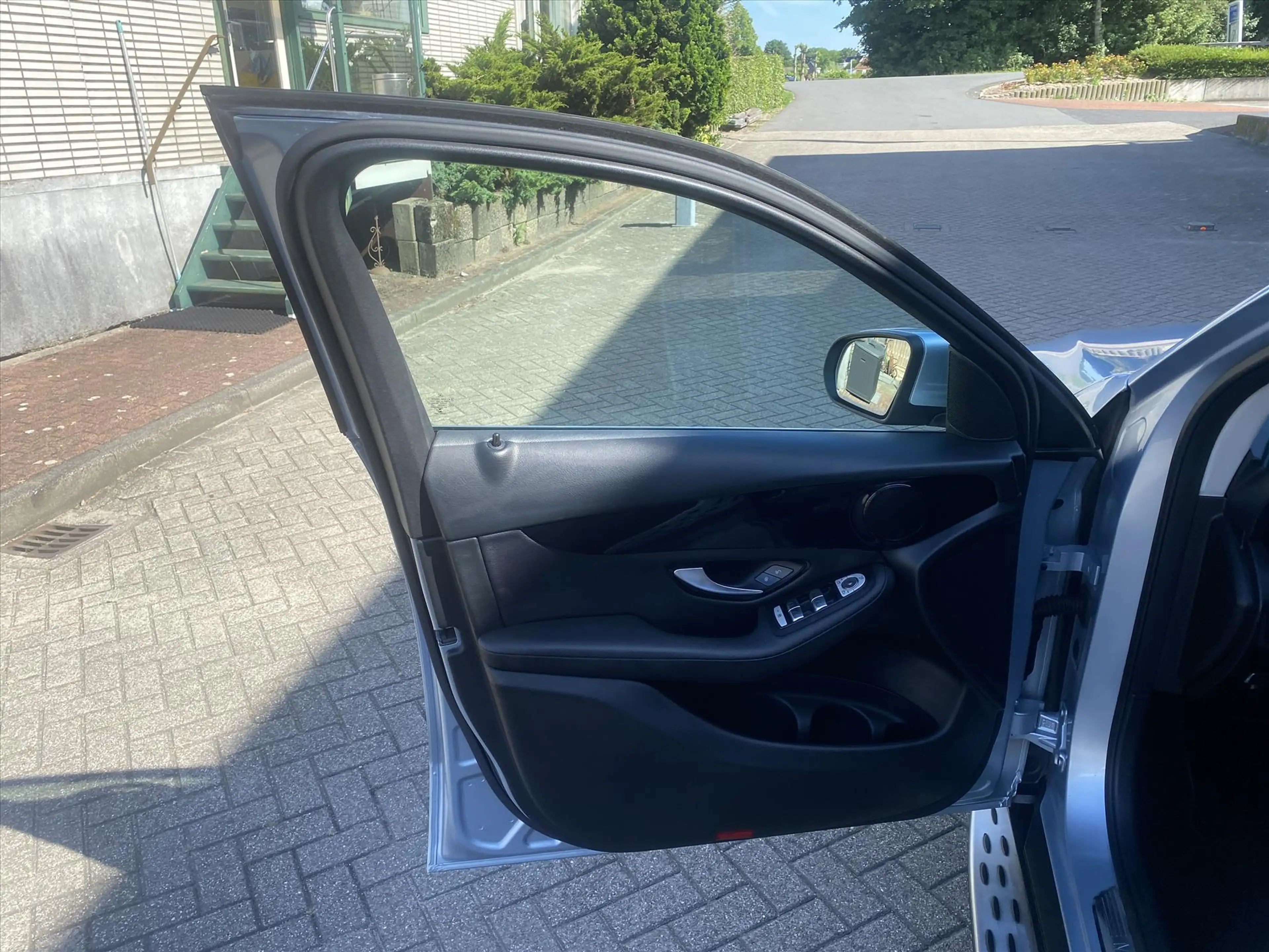 Mercedes-Benz GLC 350 e Plug-in Hybrid 320pk 4MATIC 7G-TRONIC PLUS — photo 14
