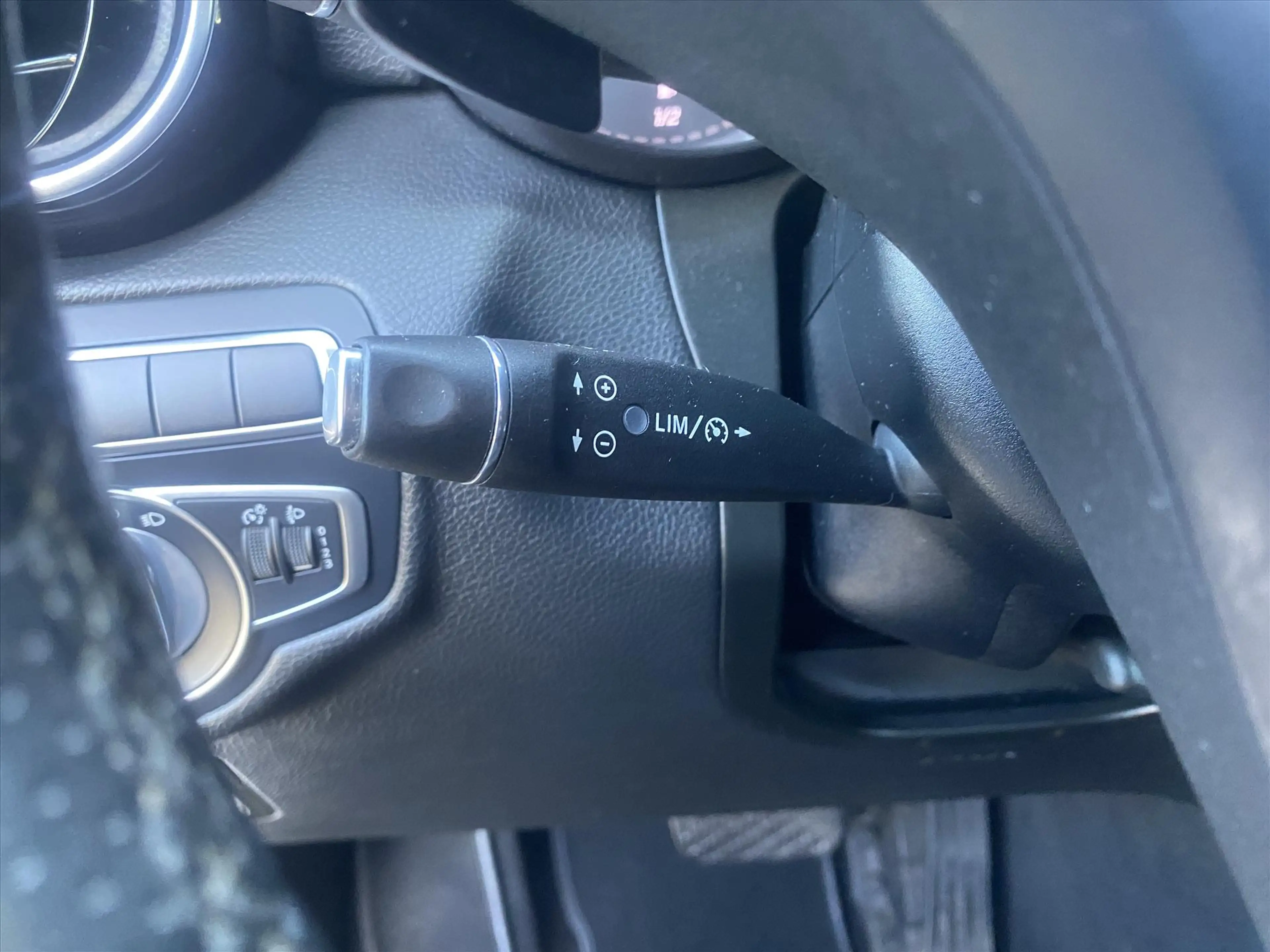 Mercedes-Benz GLC 350 e Plug-in Hybrid 320pk 4MATIC 7G-TRONIC PLUS — photo 22