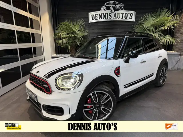 MINI John Cooper Works Countryman Mini 2.0 ALL4 Chili Full Options pano