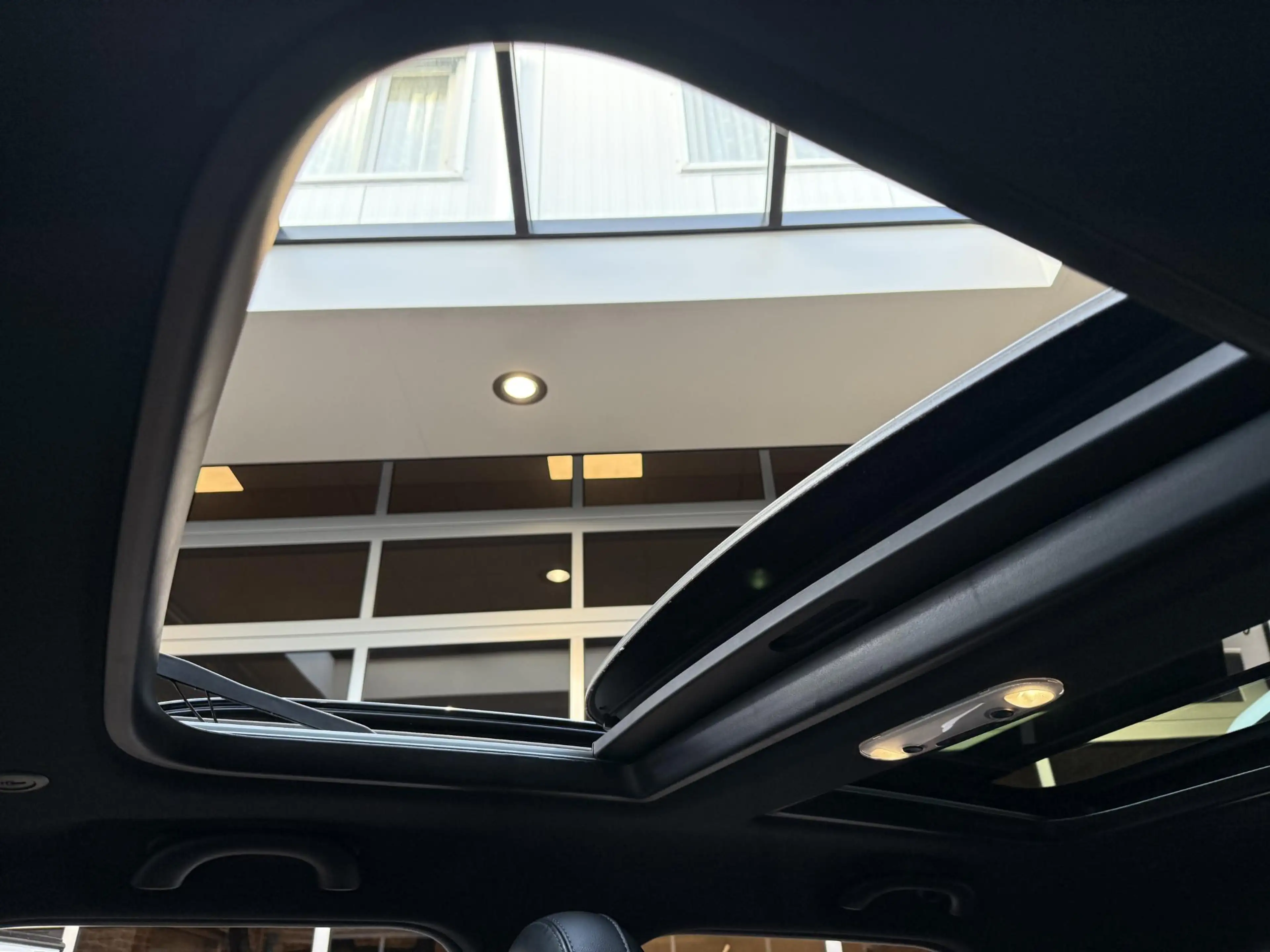 MINI John Cooper Works Countryman Mini 2.0 ALL4 Chili Full Options pano — photo 15