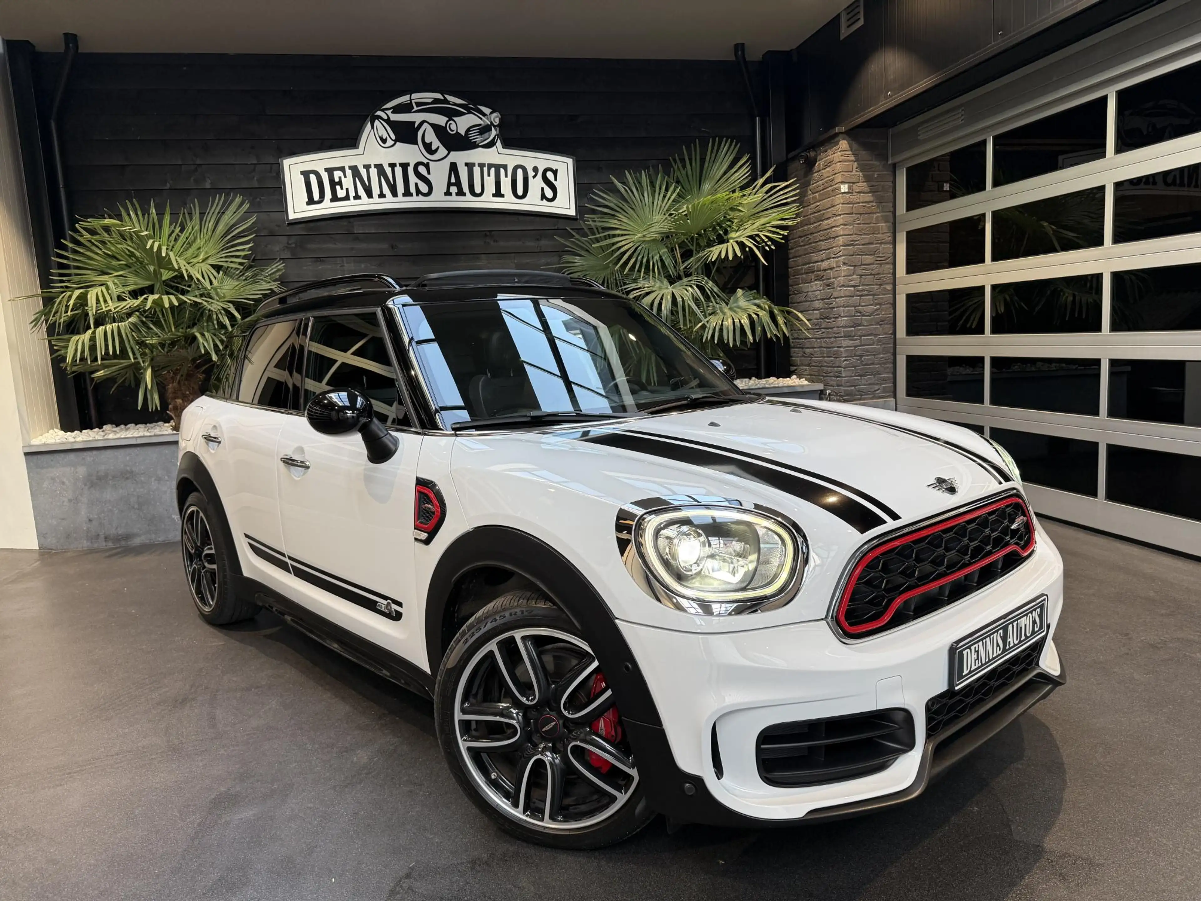 MINI John Cooper Works Countryman Mini 2.0 ALL4 Chili Full Options pano — photo 3