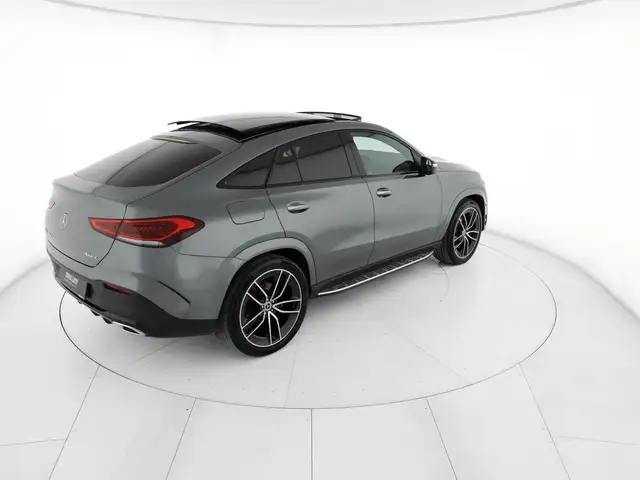 Mercedes-Benz Gle view 4