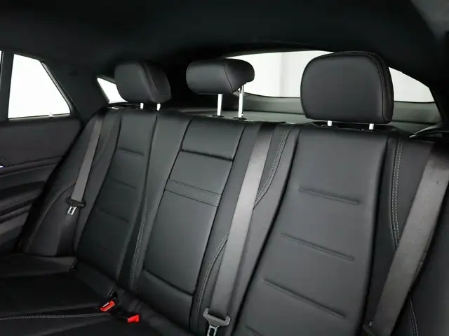 Mercedes-Benz Gle view 14
