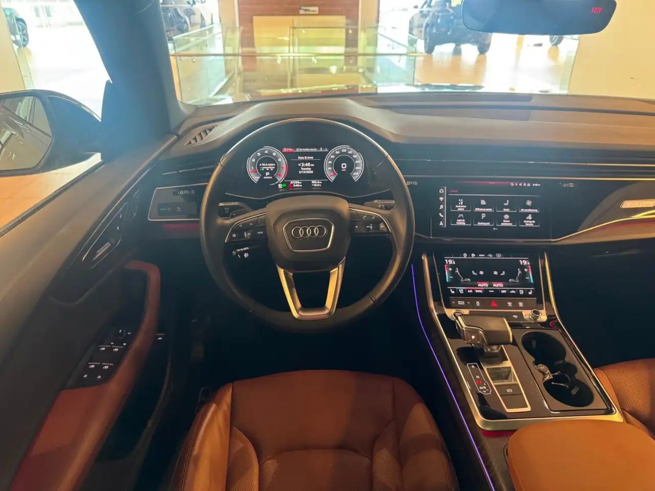 Audi Q8 снимка Audi Q8