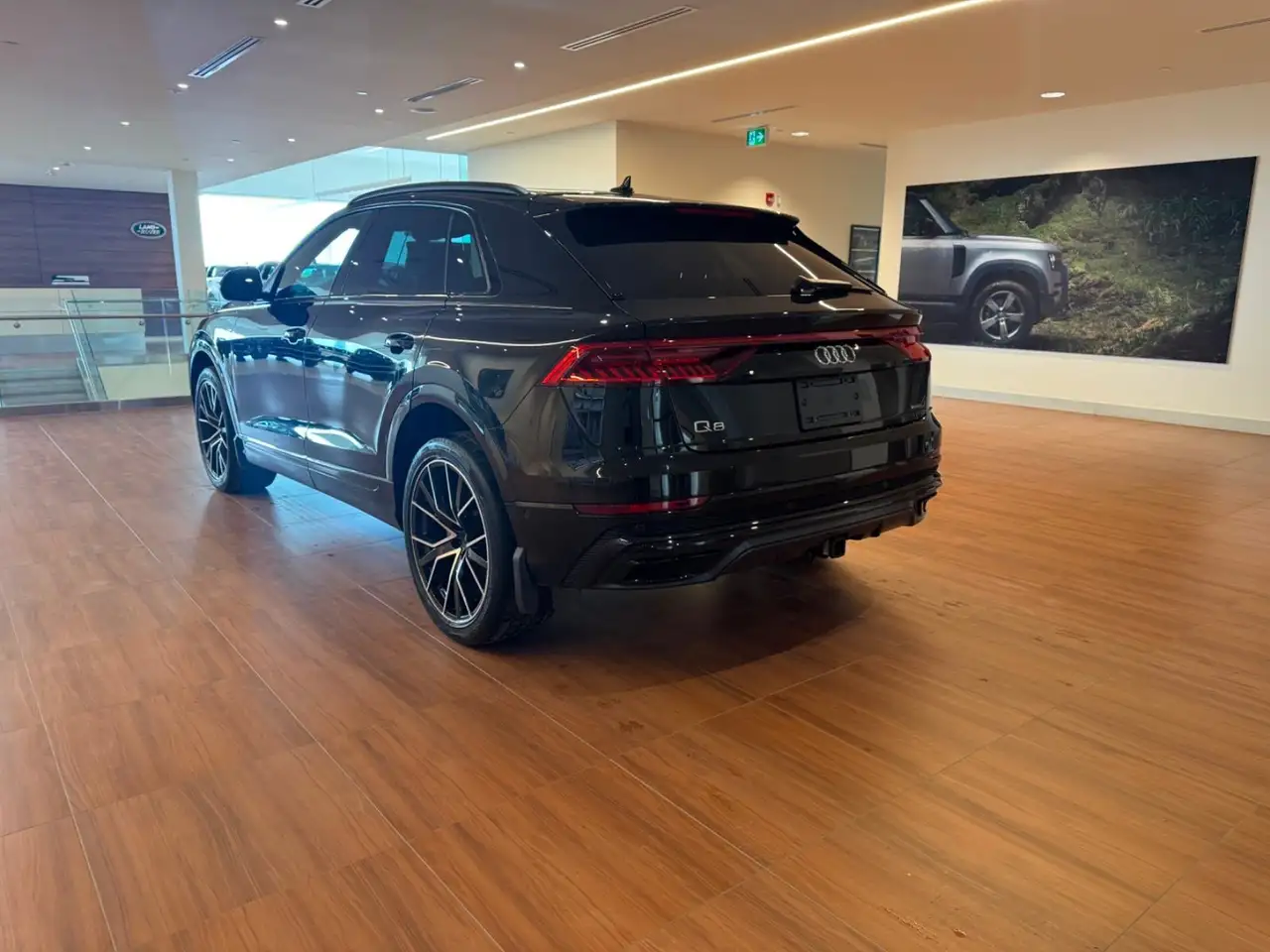 Audi Q8 снимка Audi Q8
