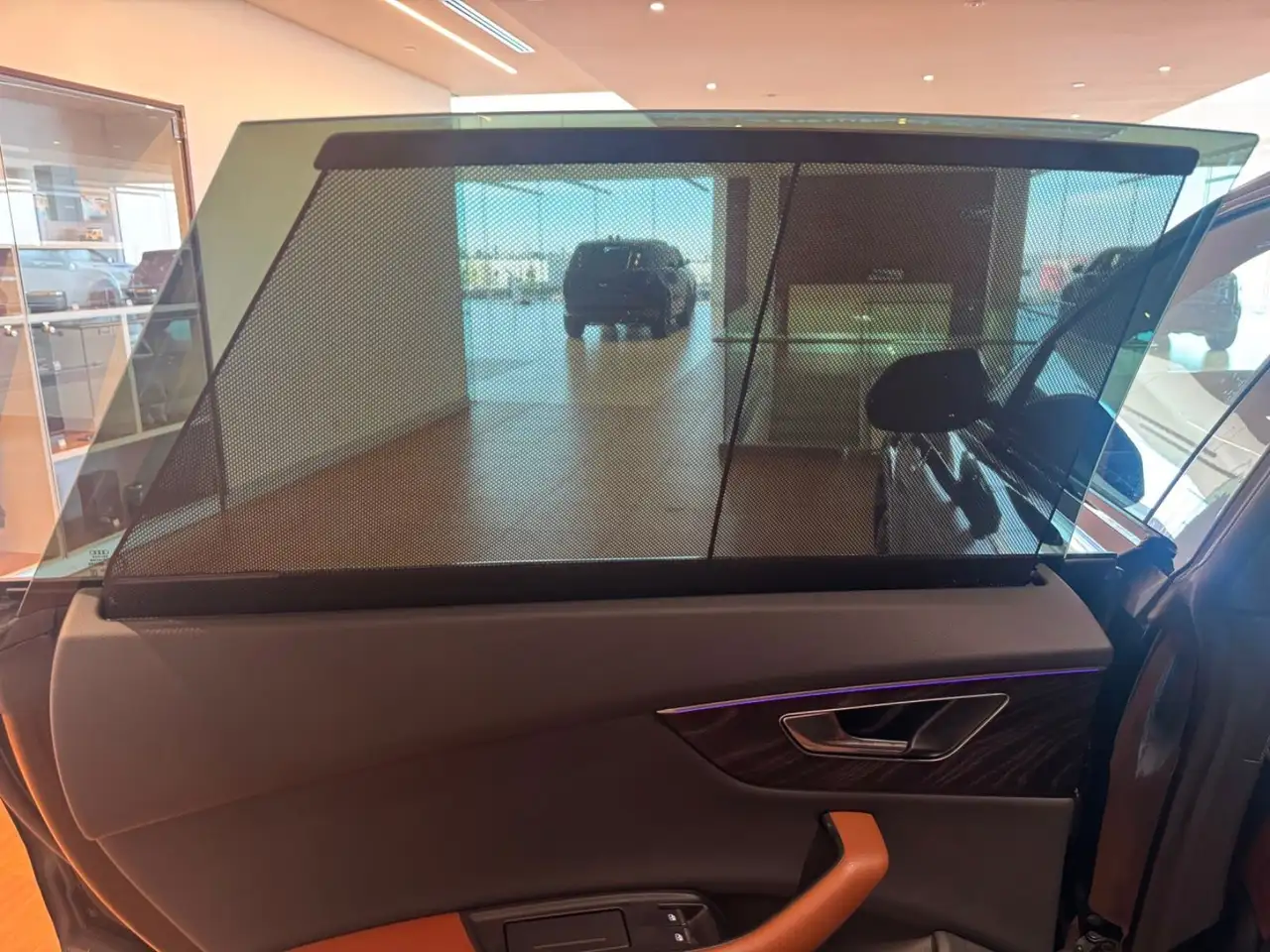 Audi Q8 снимка Audi Q8