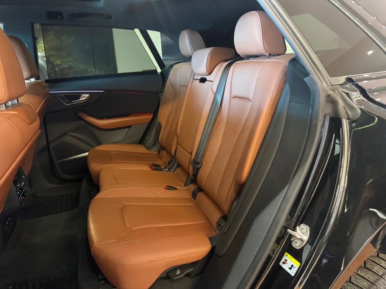 Audi Q8 снимка Audi Q8