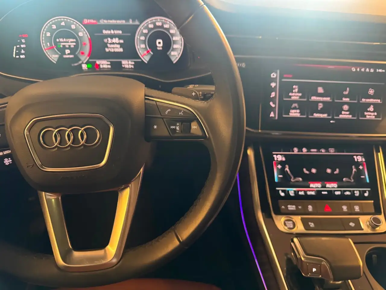 Audi Q8 снимка Audi Q8