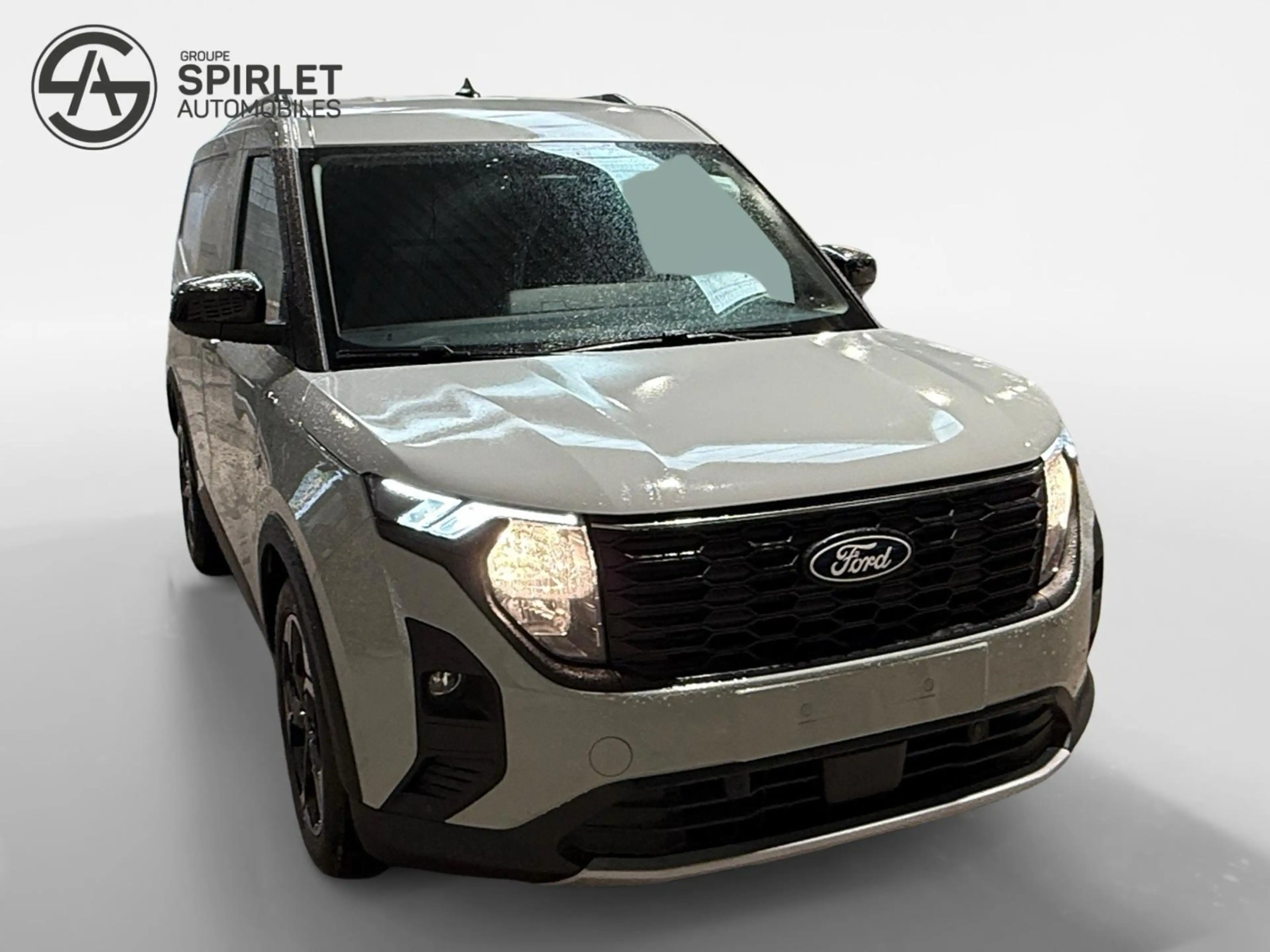 Ford Transit Courier ACTIVE — photo 8
