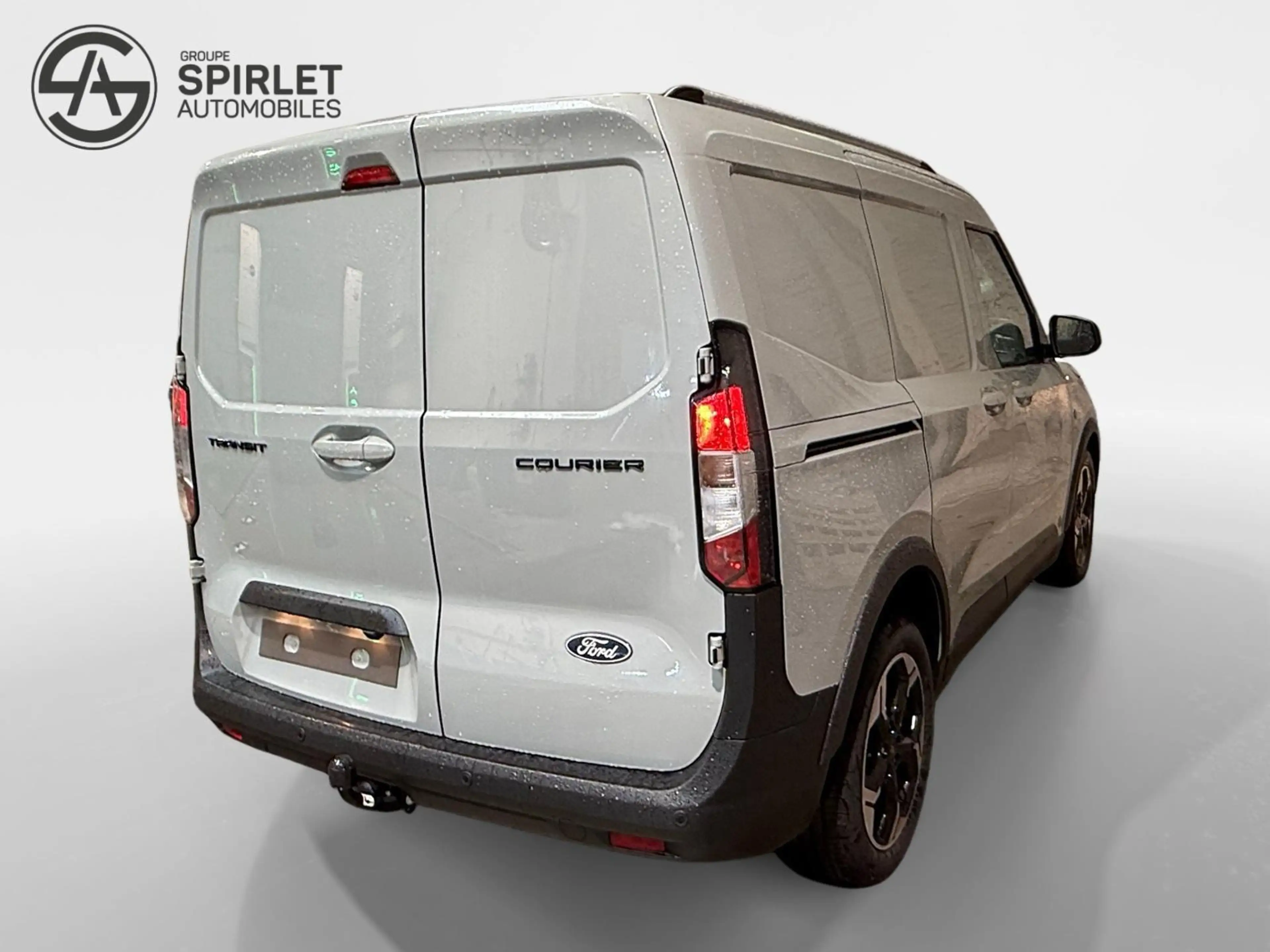 Ford Transit Courier ACTIVE — photo 6