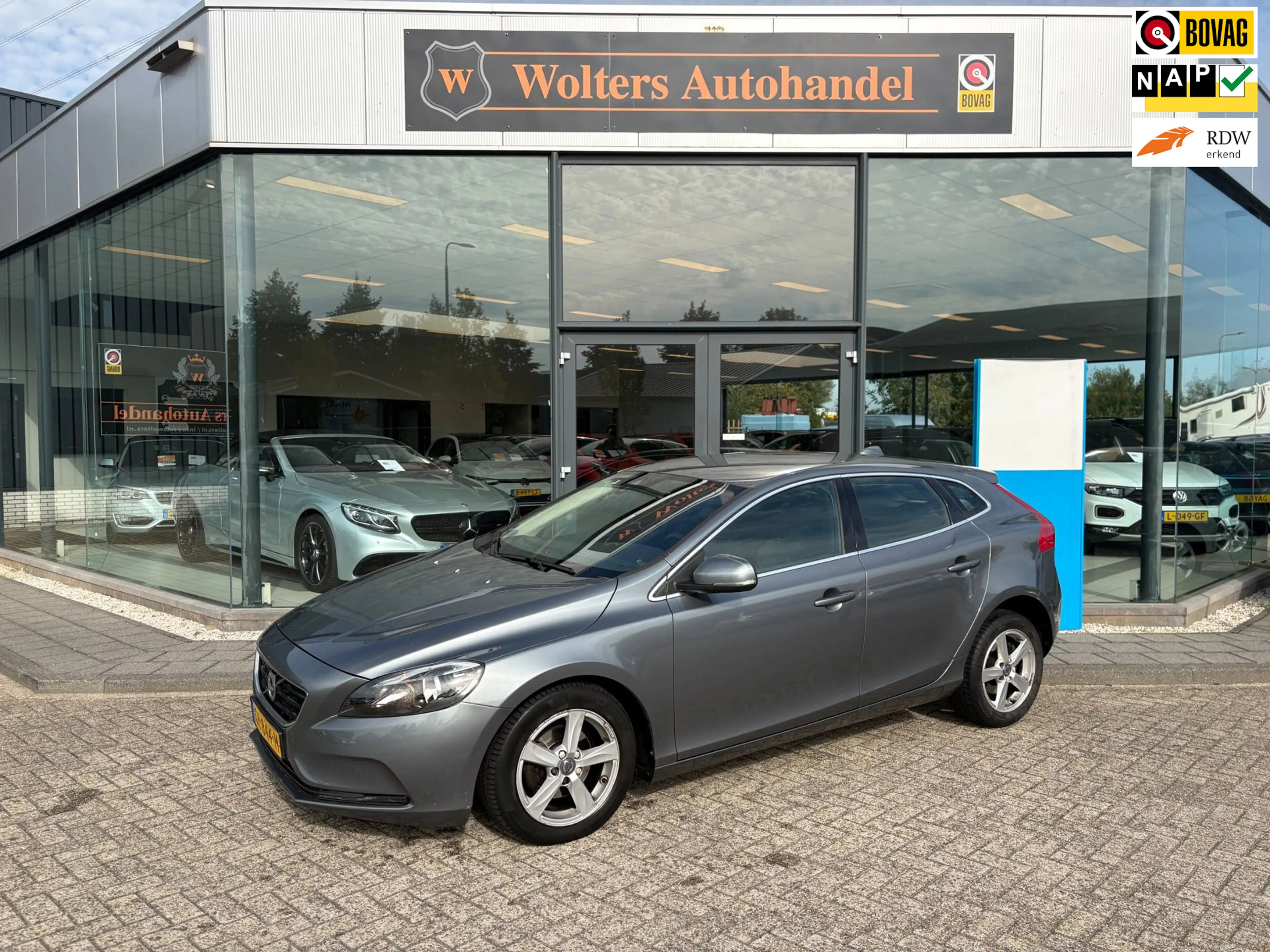 Volvo V40 2.0 D2 R-Design Business
