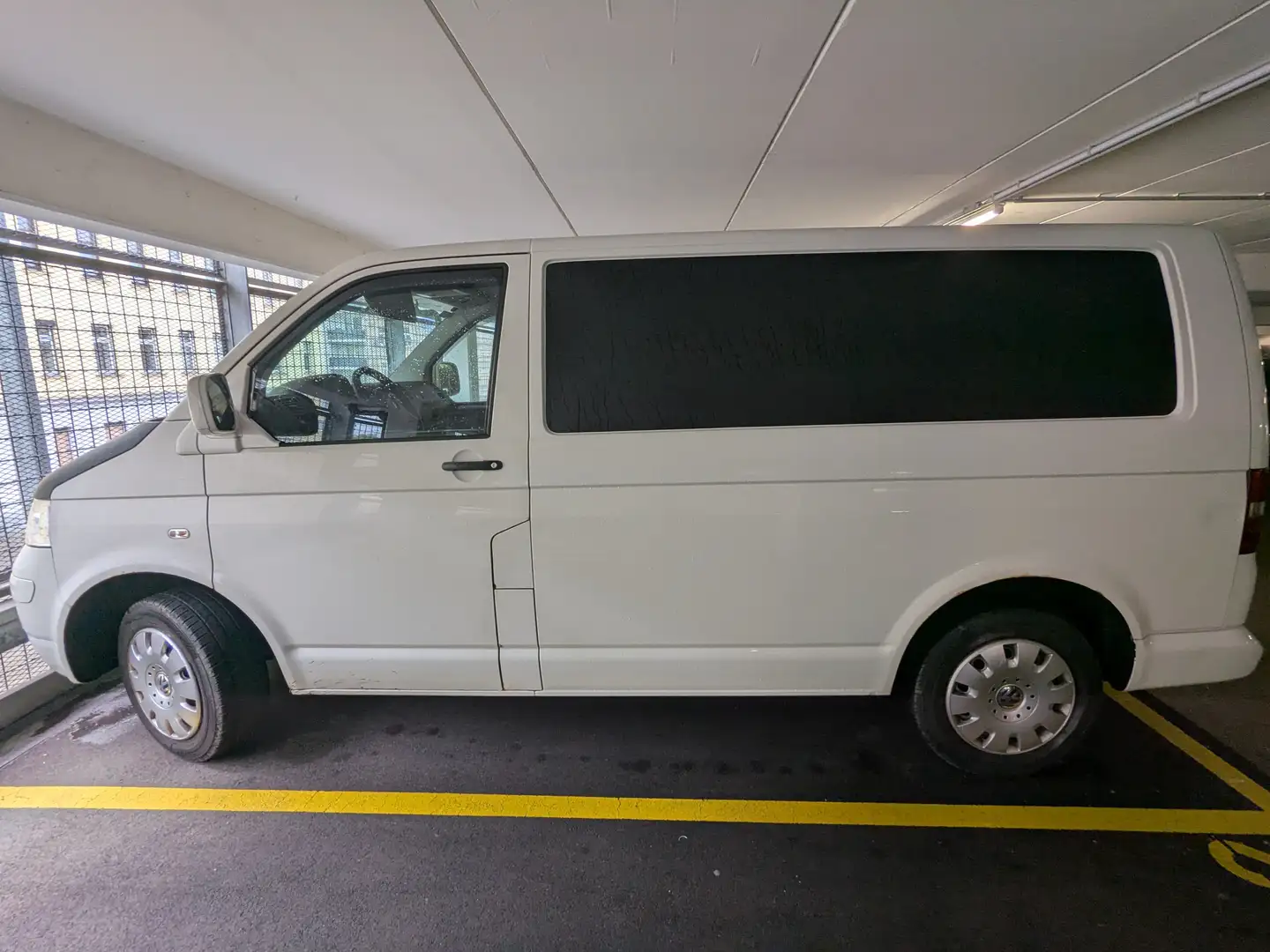 Volkswagen T5 Transporter Weiß - 2