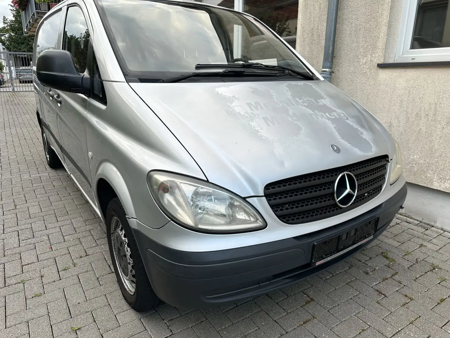 Mercedes-Benz Vito Kasten 111 CDI kompakt AHK Argent - 2