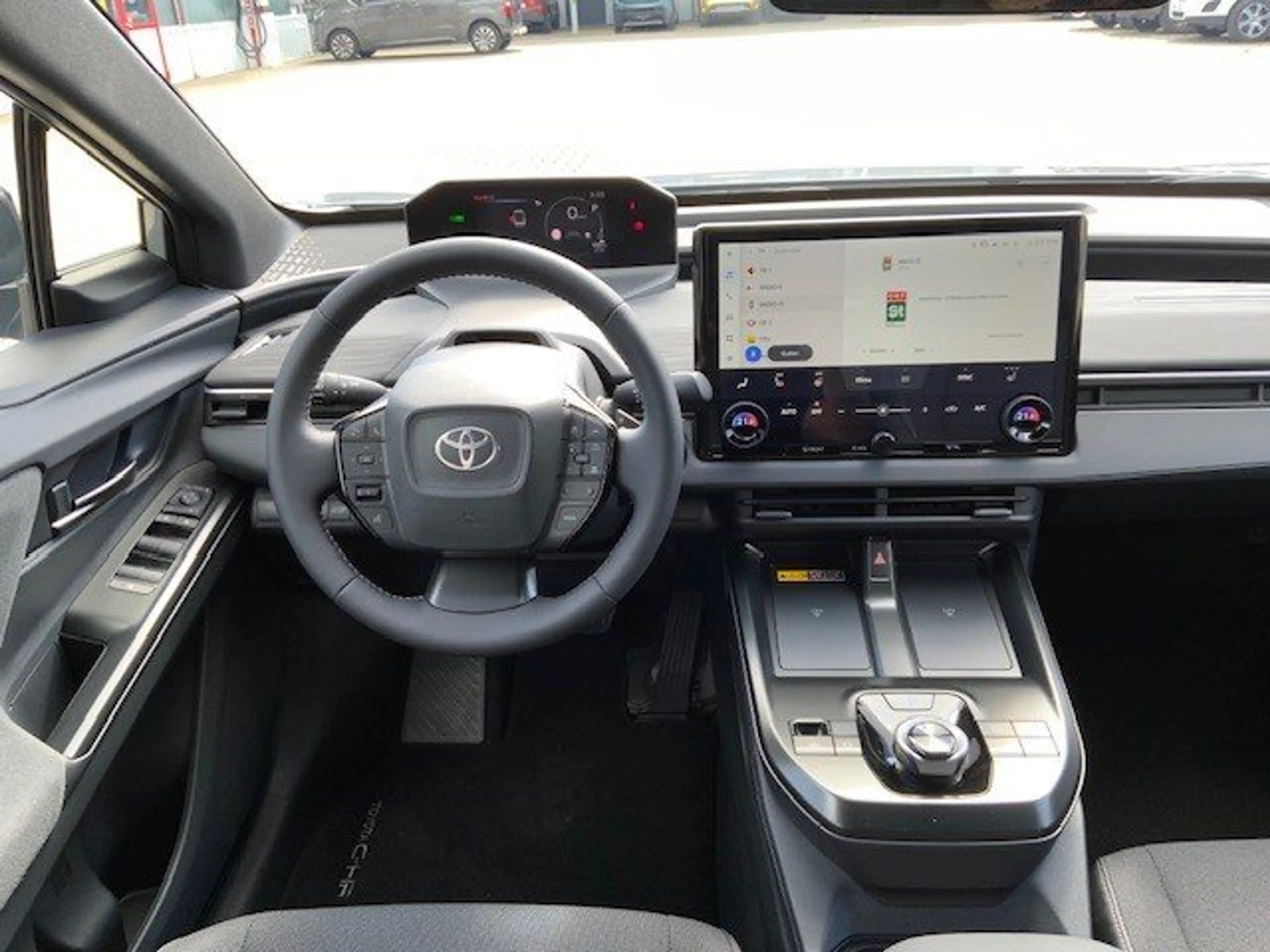 Toyota C-HR+ 165 kW Teamplayer 2WD — photo 15