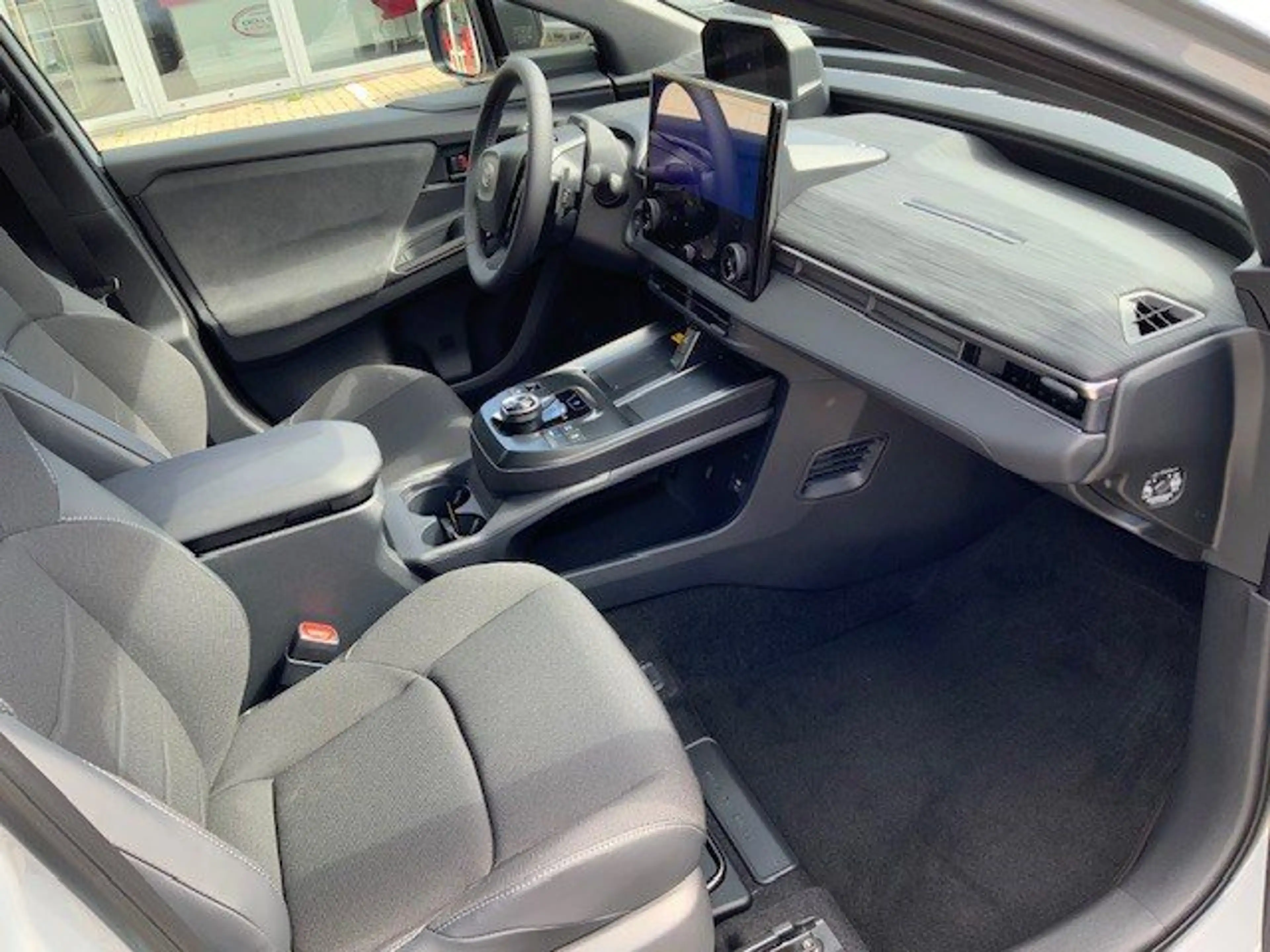 Toyota C-HR+ 165 kW Teamplayer 2WD — photo 8