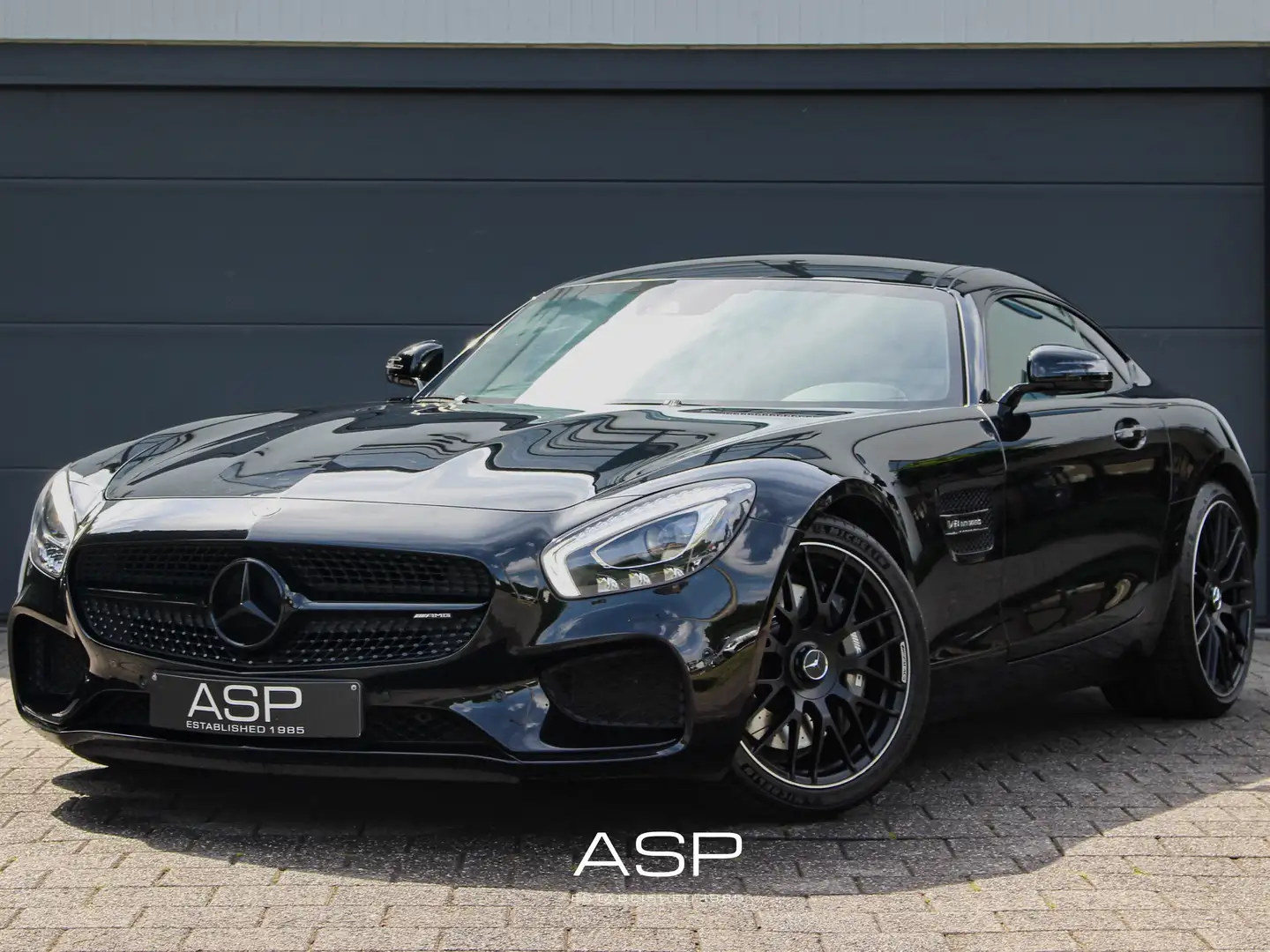 Mercedes-Benz AMG GT 4.0 V8 BiTurbo Coupé | Nightpakket | Burmester Negru - 1