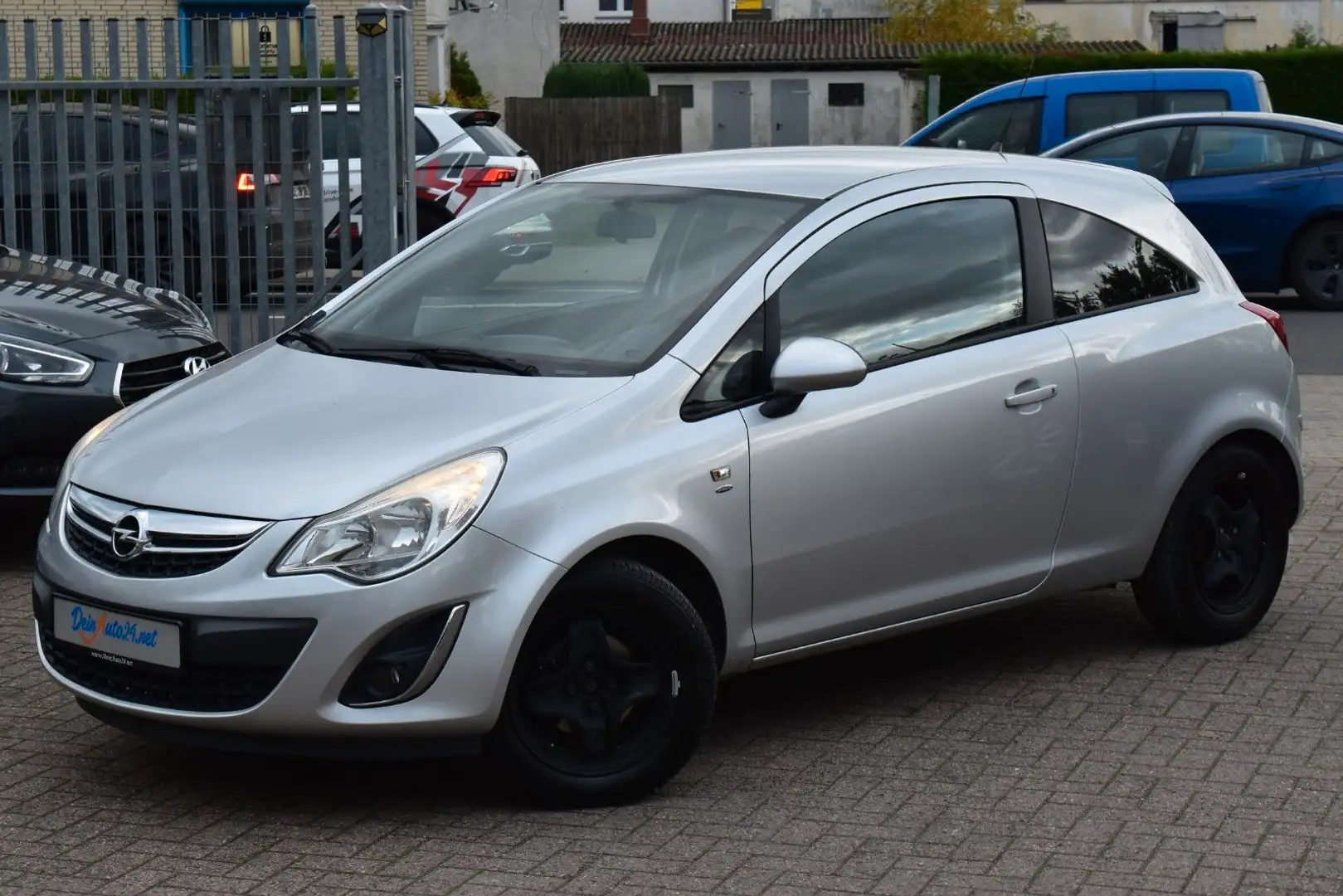 Opel Corsa D Satellite Scheckh.| TÜV NEU|Klima|AHK|ZV Silber - 1