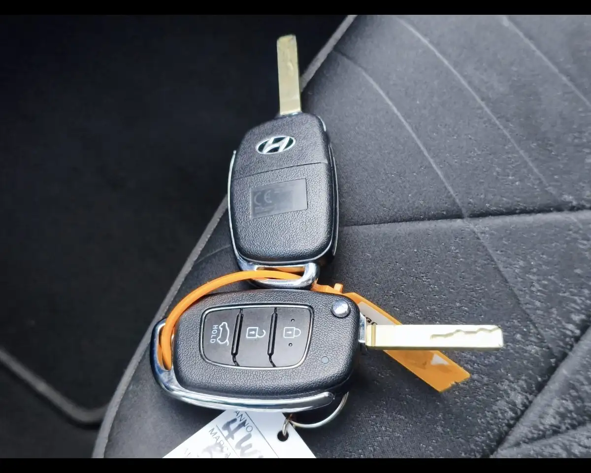 Hyundai BAYON 1.2 Gpl XLine 17