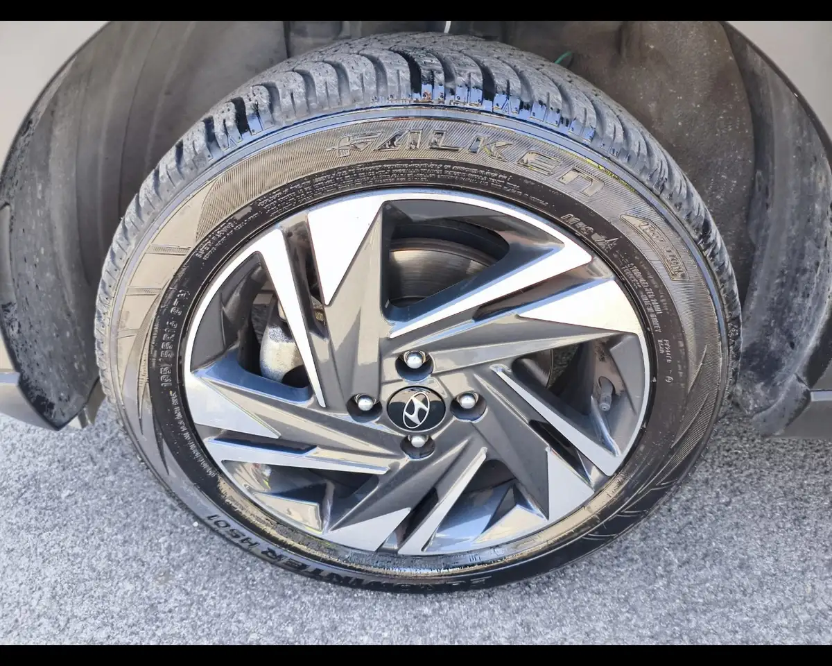 Hyundai BAYON 1.2 Gpl XLine 9