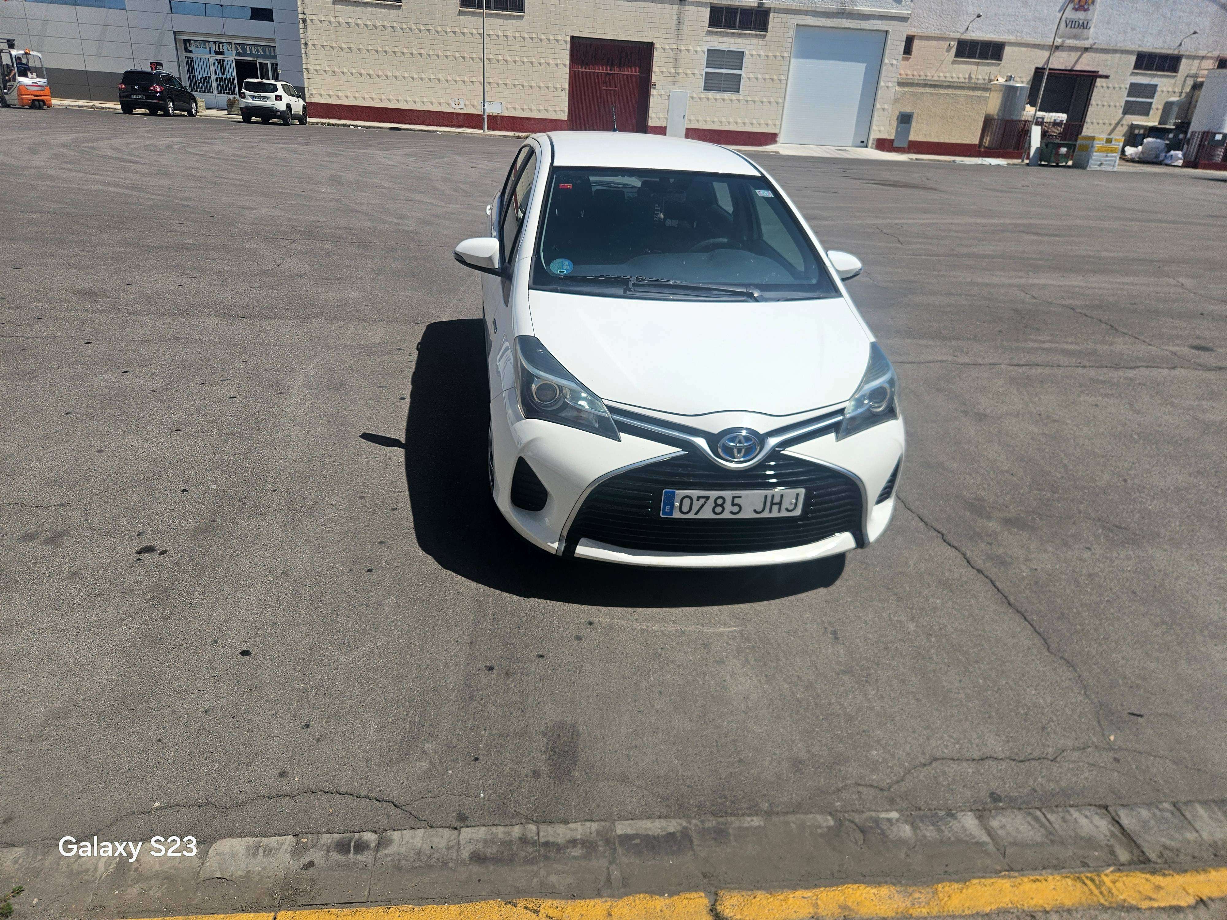 Toyota Yaris Yaris HSD 1.5 Active Active - foto 1