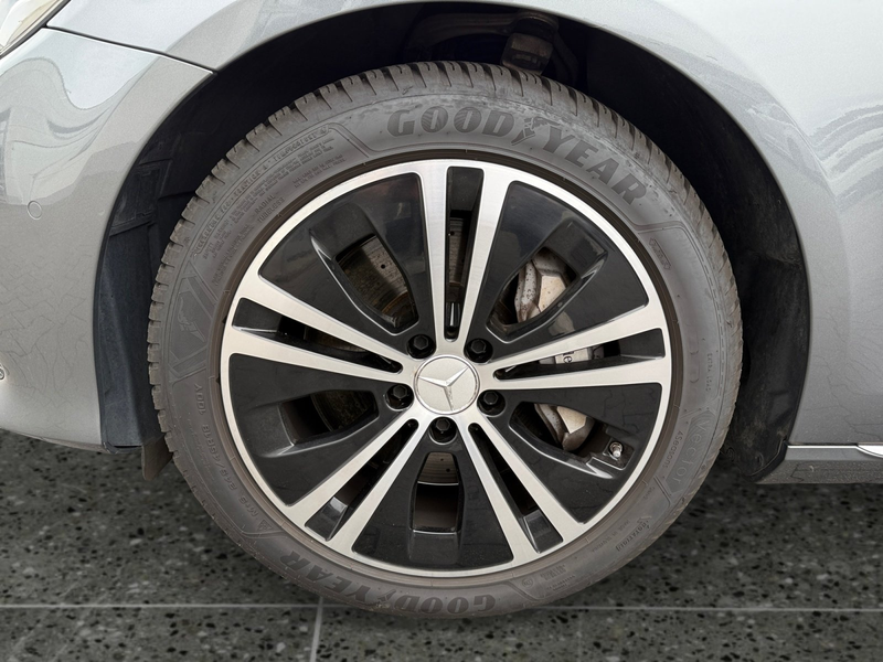 Mercedes-Benz E 450 4Matic Avantgarde 360°*Matrix LED*Pano*SHZ — photo 15
