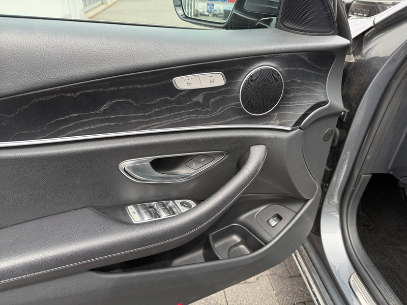 Mercedes-Benz E 450 4Matic Avantgarde 360°*Matrix LED*Pano*SHZ — photo 18