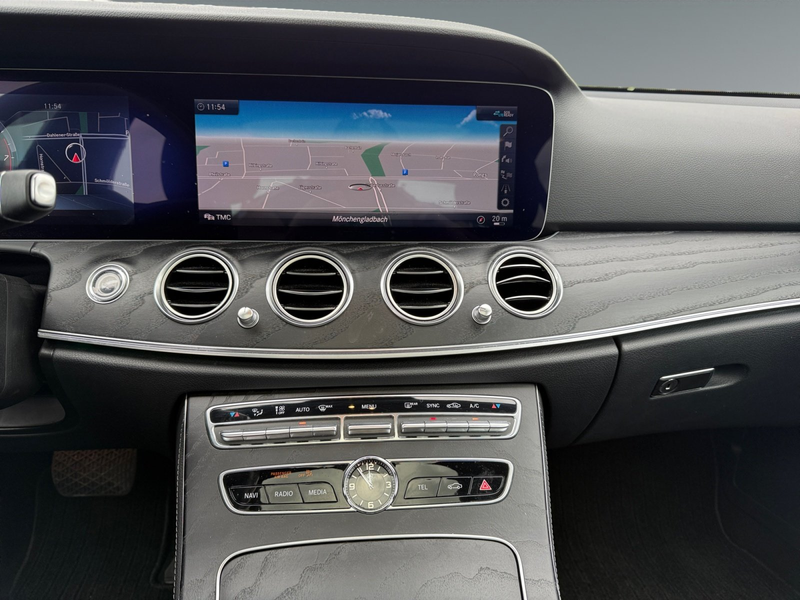 Mercedes-Benz E 450 4Matic Avantgarde 360°*Matrix LED*Pano*SHZ — photo 12
