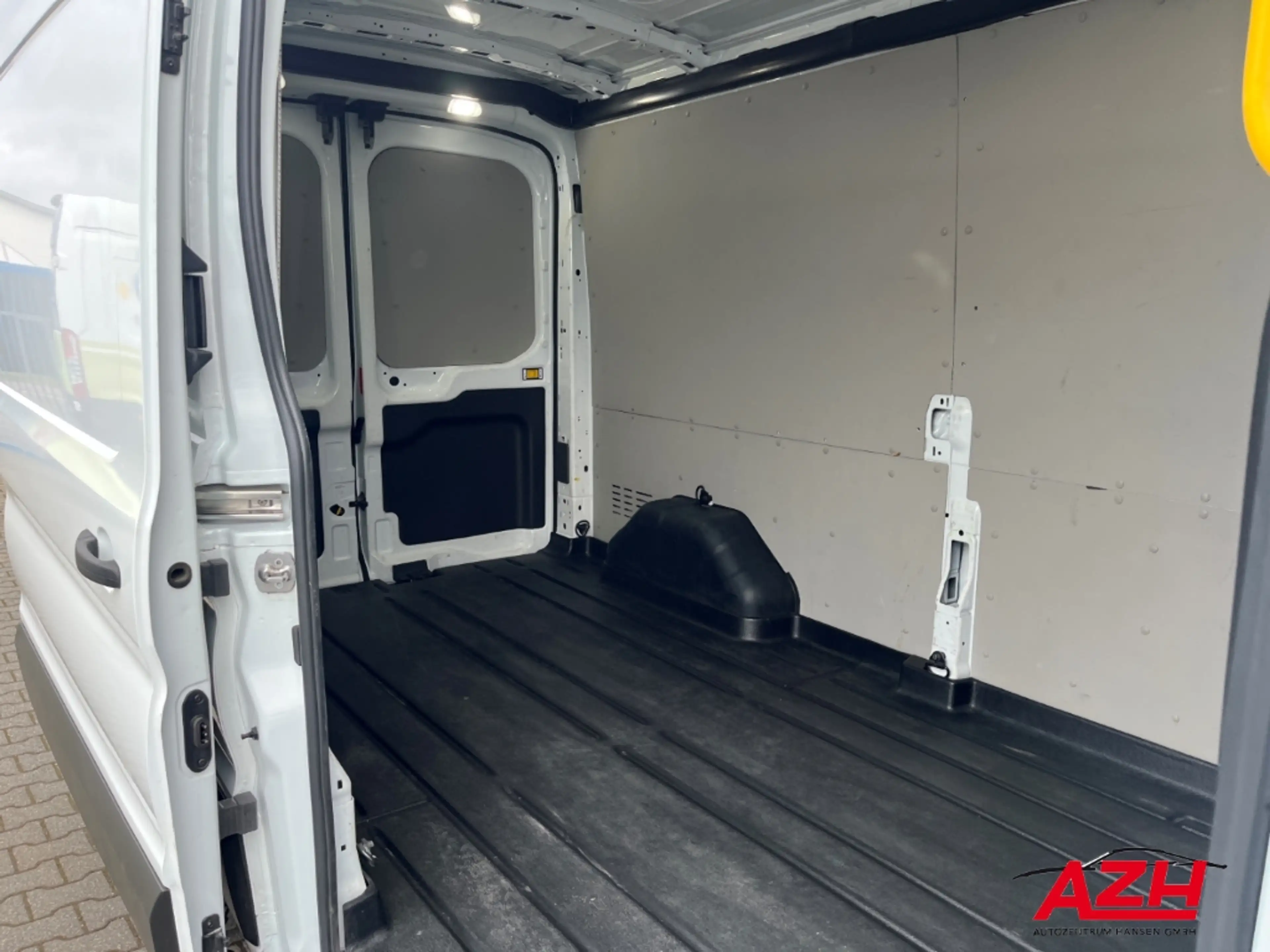 Ford Transit Kasten L3H2 Trend 2.0 TDCI, EURO 6 — photo 6