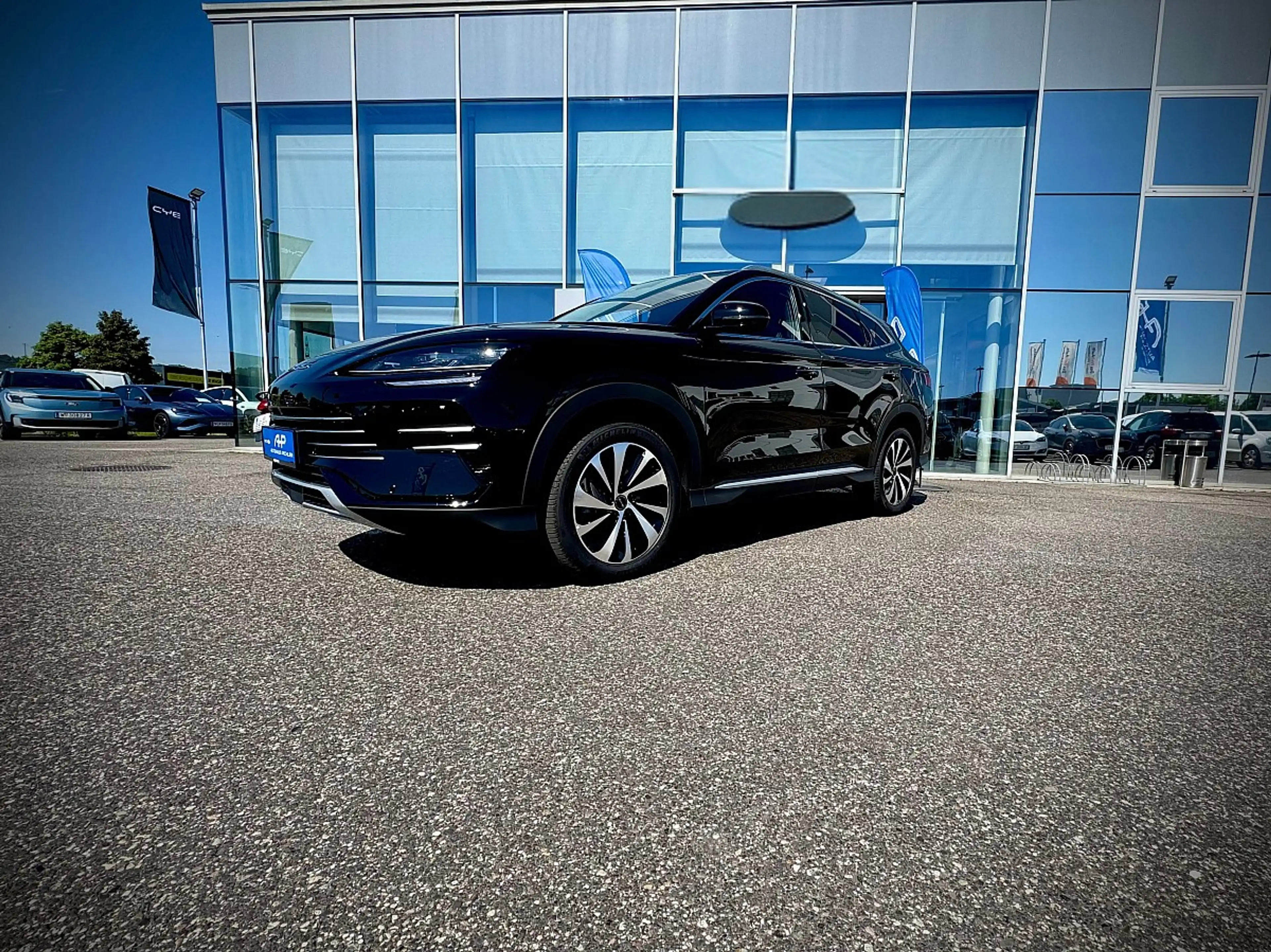 BYD Seal U DM-i PHEV 18,3kWh AWD Design LEASING AKTION — photo 3
