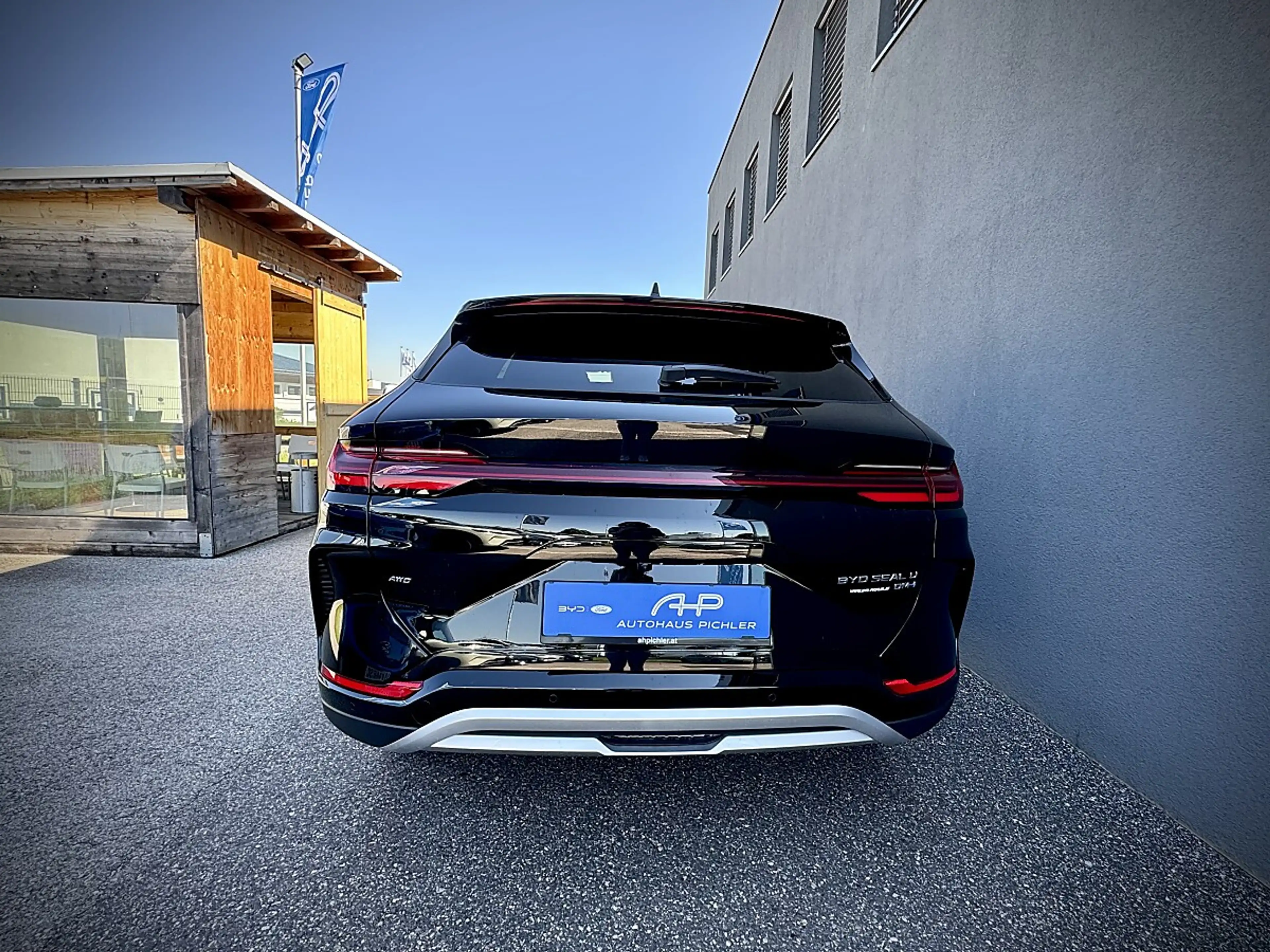 BYD Seal U DM-i PHEV 18,3kWh AWD Design LEASING AKTION — photo 15