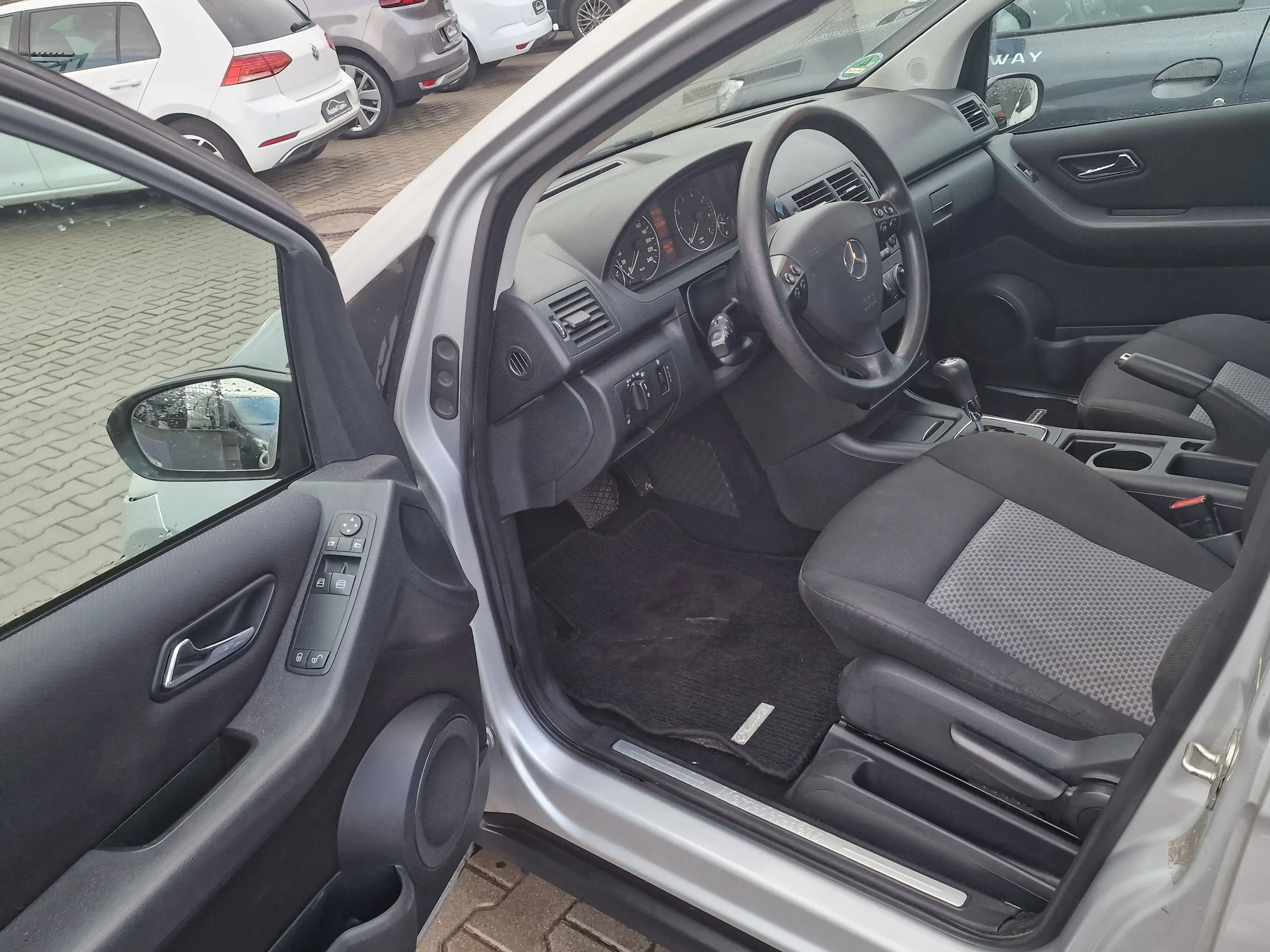 Mercedes-Benz A 150 A 150/Automatik/TÜV NEU/Allwetter/Alus/ZV/Eu4/ — photo 9
