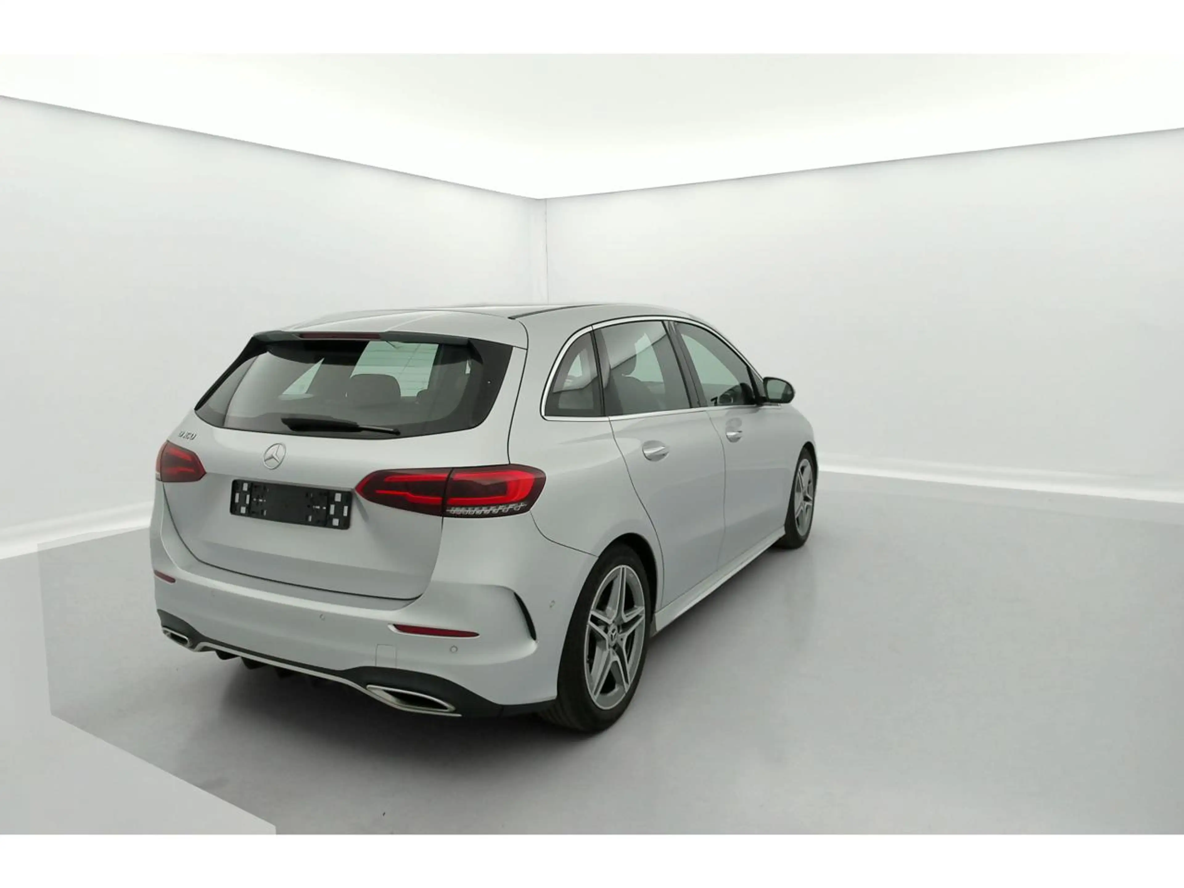 Mercedes-Benz B 160 AMG Line Business — photo 7
